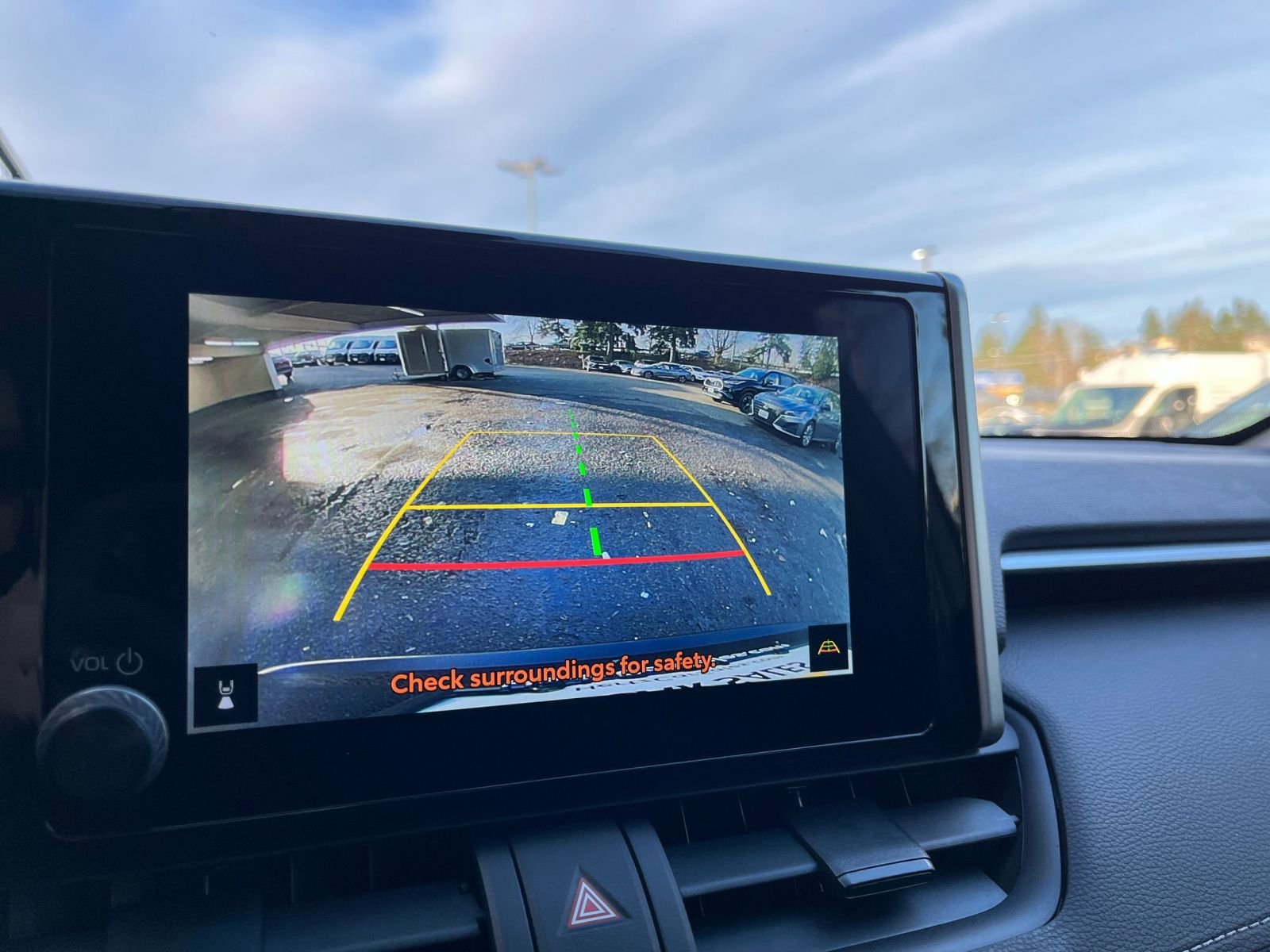 Thumbnail: 2025 Toyota RAV4 - 25