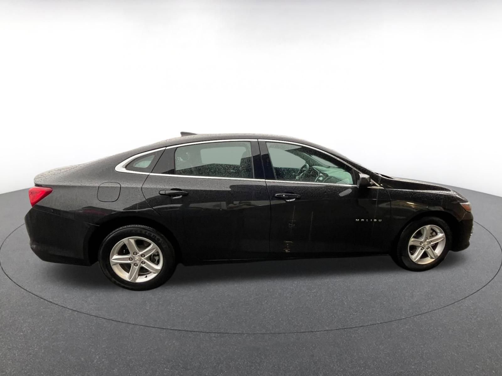 Thumbnail: 2024 Chevrolet Malibu - 8