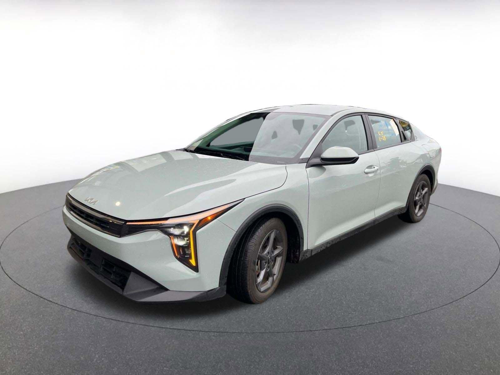 Thumbnail: 2025 Kia K4 - 3