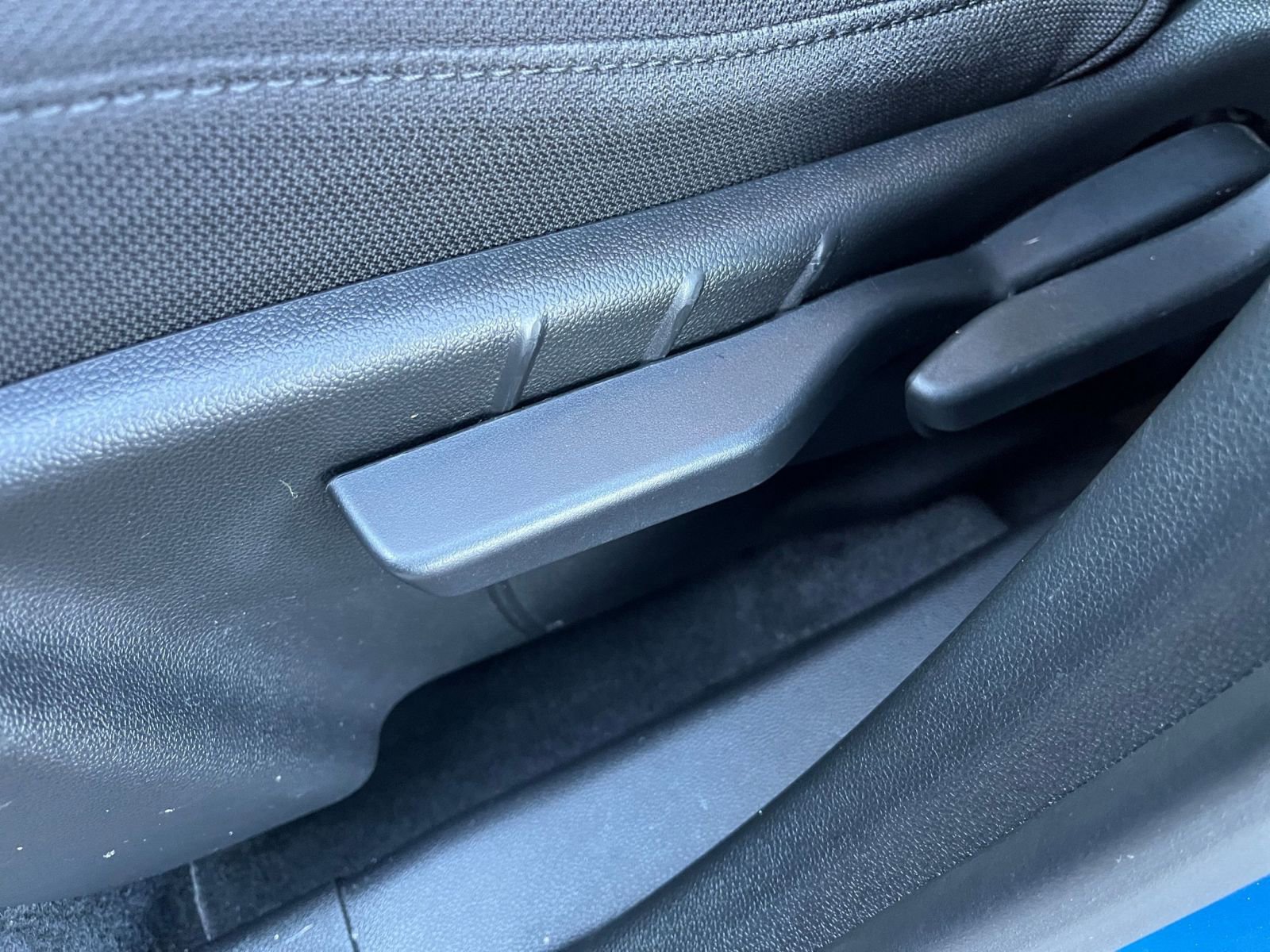 Thumbnail: 2025 GMC Terrain - 23