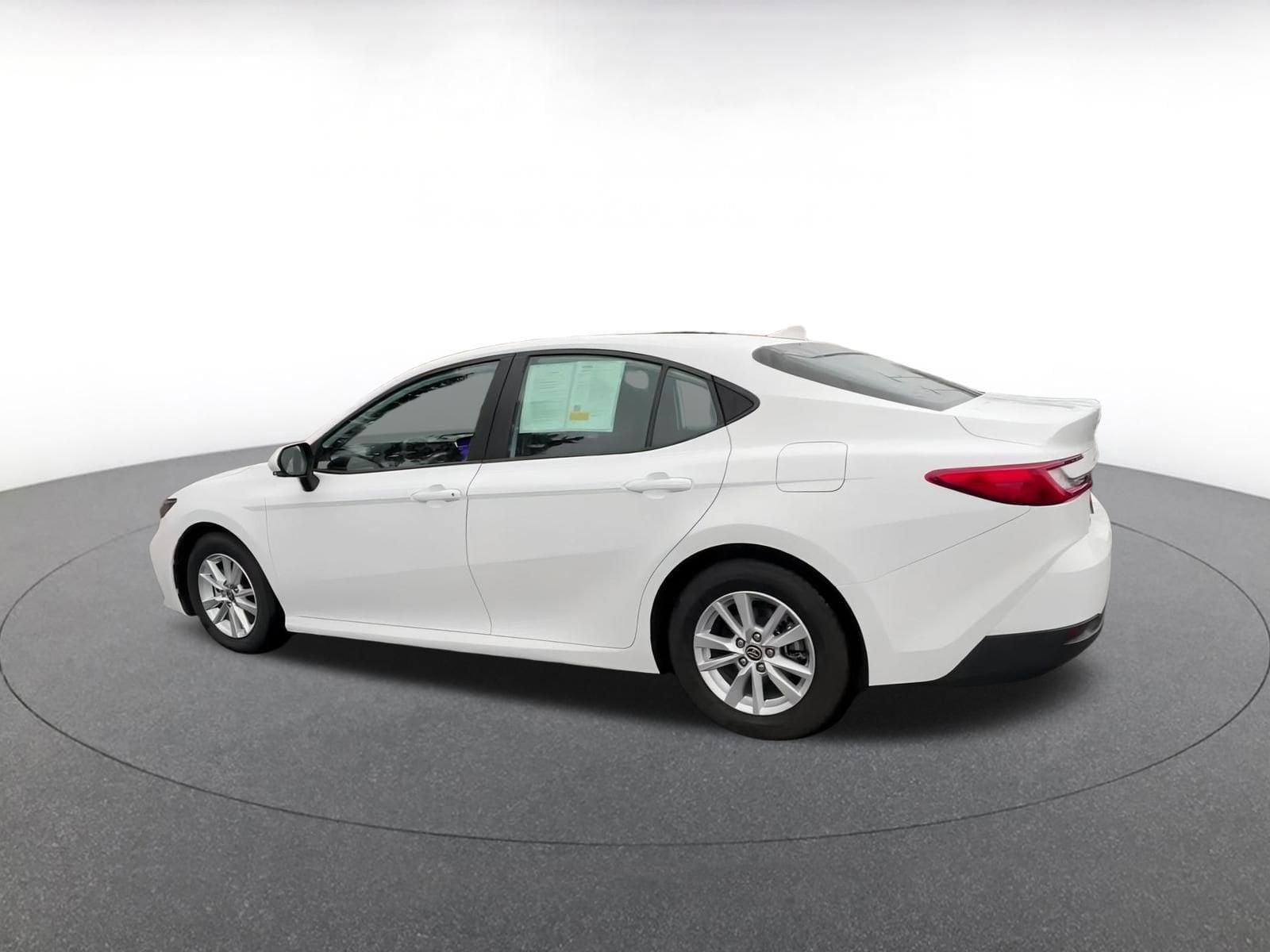 Thumbnail: 2025 Toyota Camry - 10