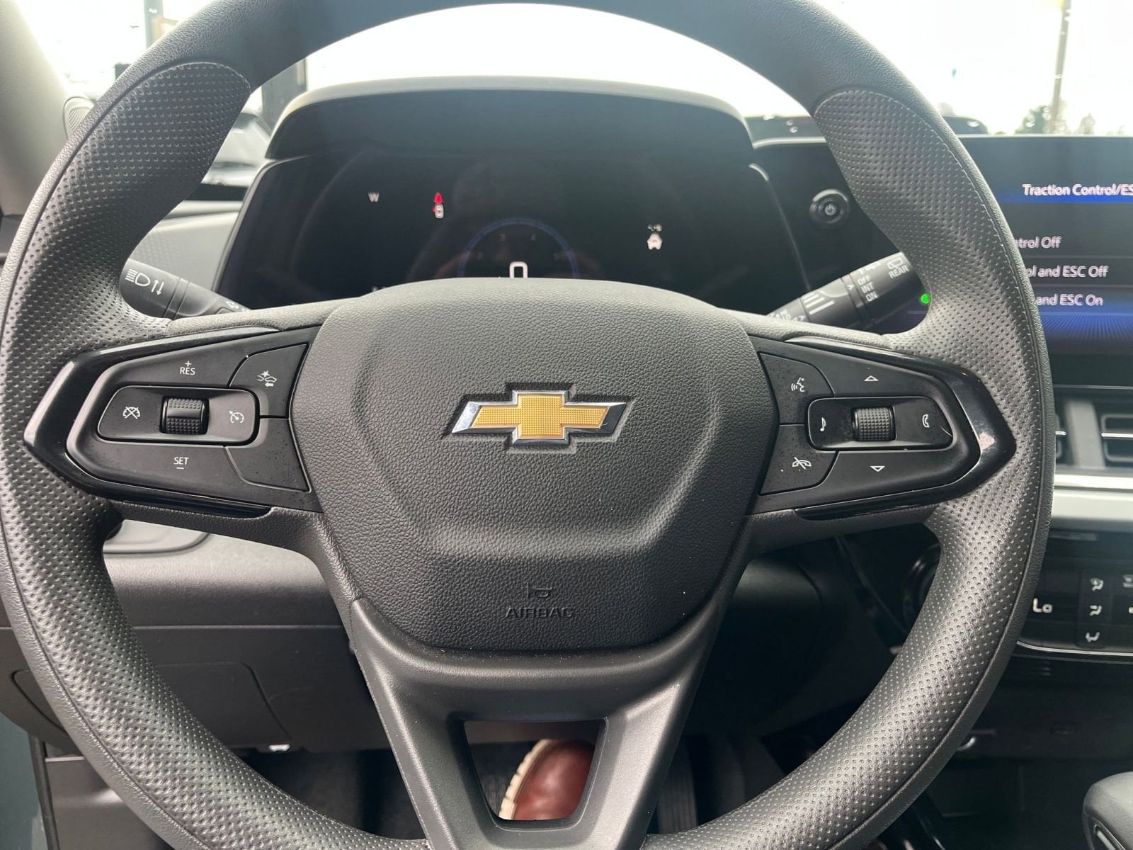 Thumbnail: 2025 Chevrolet Trax - 29