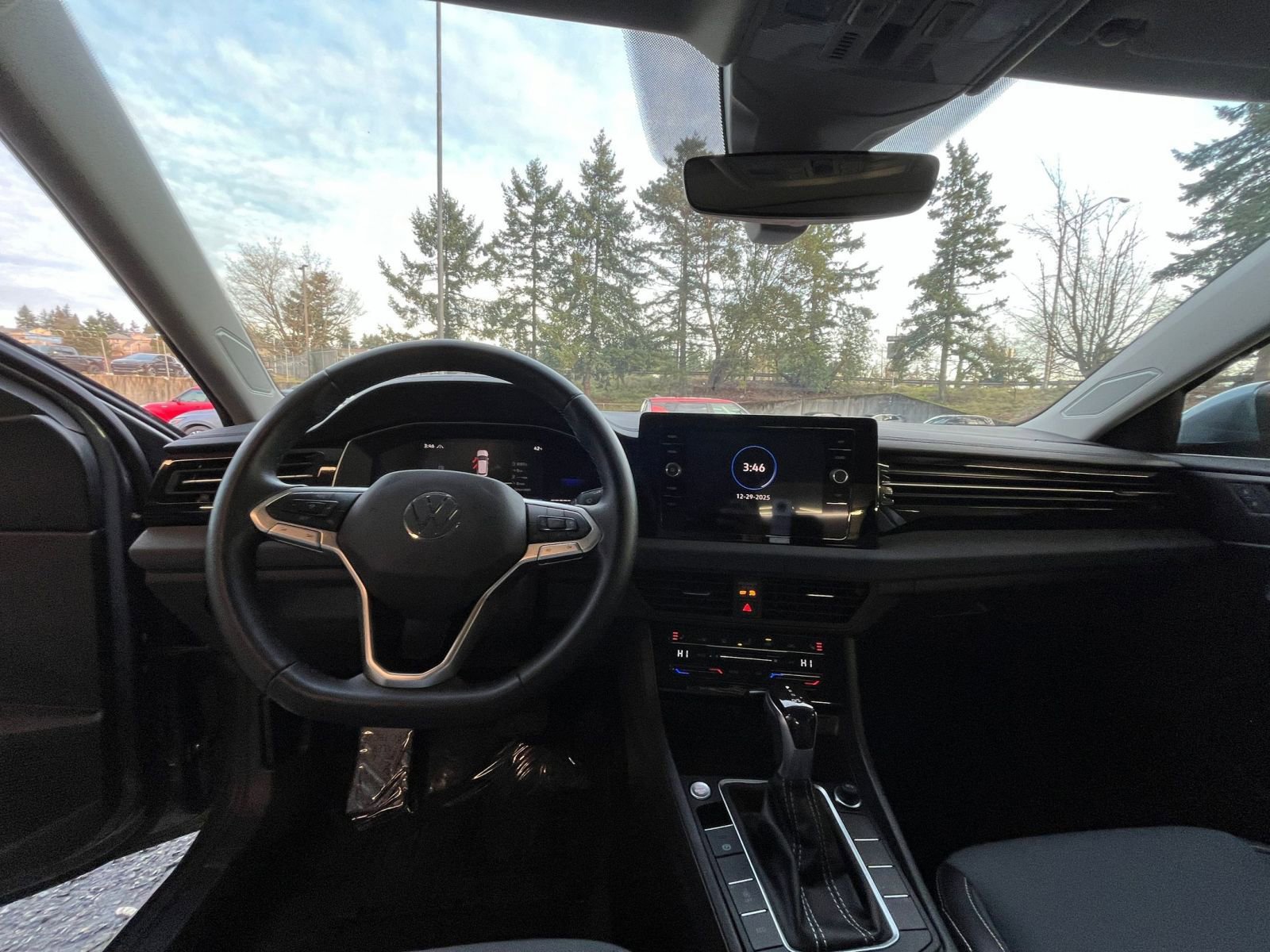 Thumbnail: 2025 Volkswagen Jetta - 34