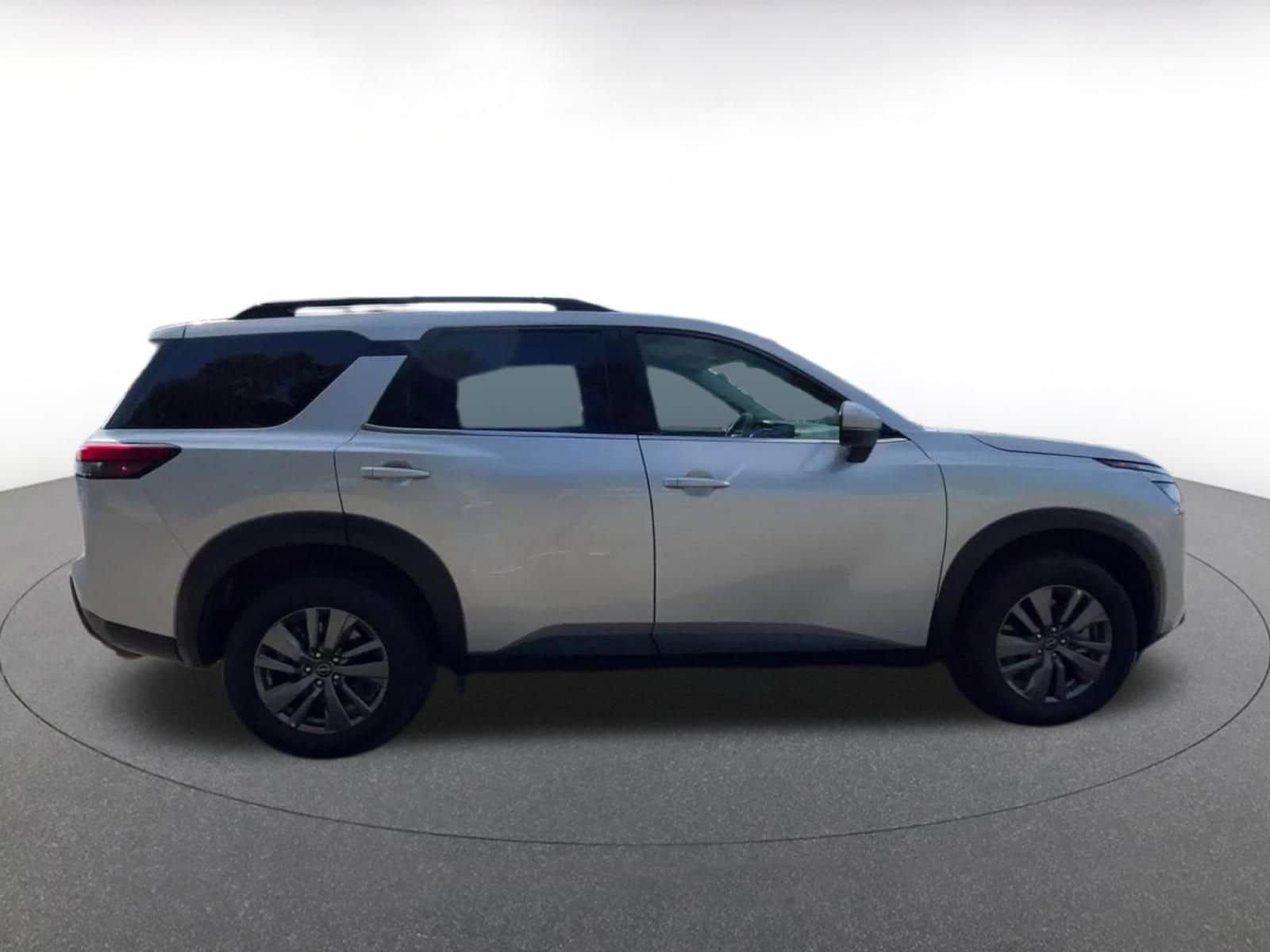 Thumbnail: 2025 Nissan Pathfinder - 16