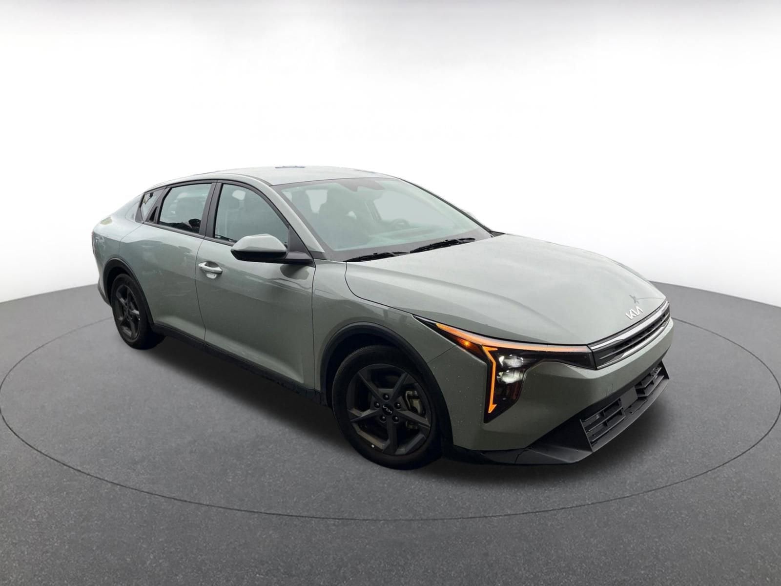 Thumbnail: 2025 Kia K4 - 1