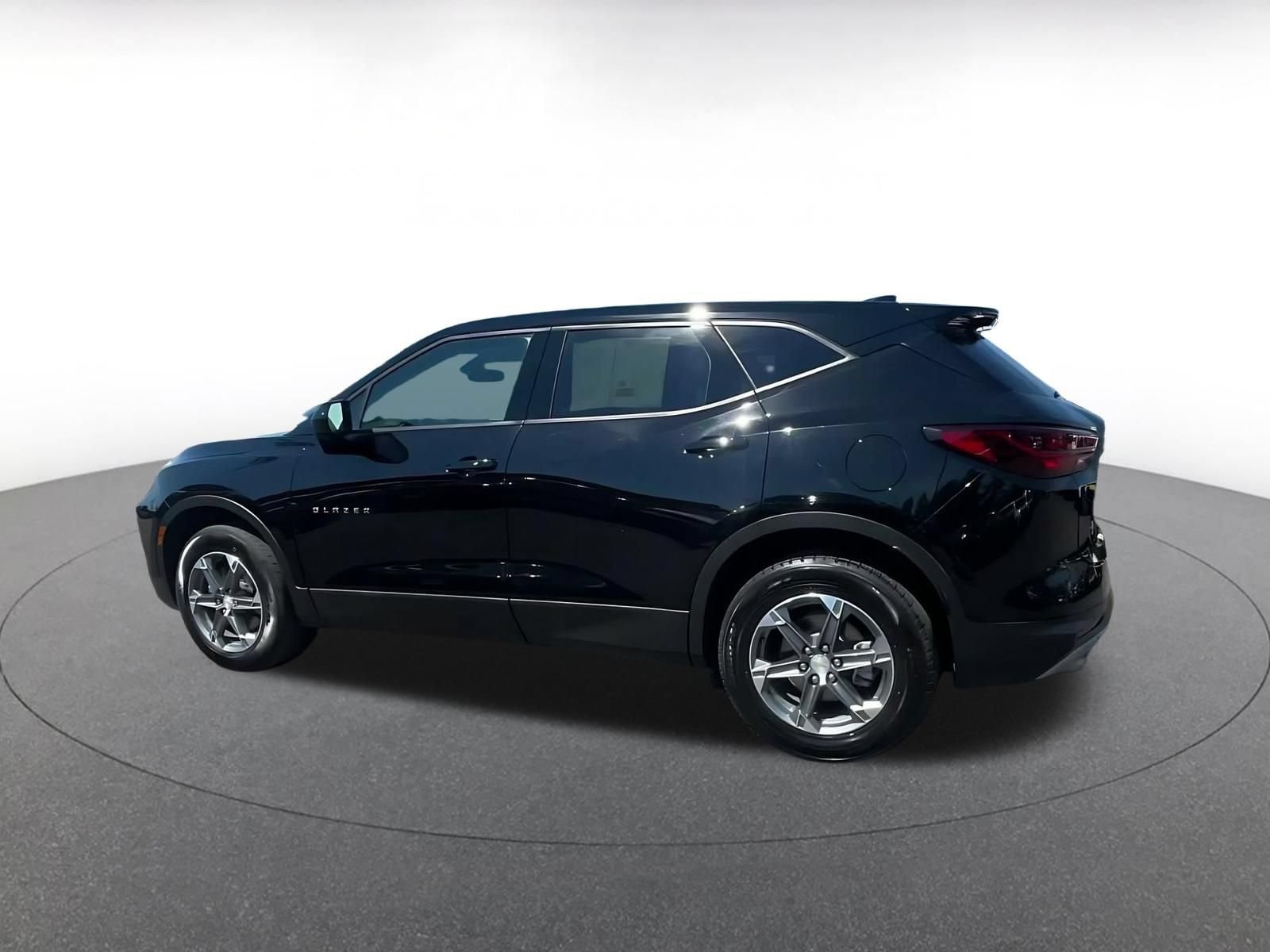 Thumbnail: 2025 Chevrolet Blazer - 10