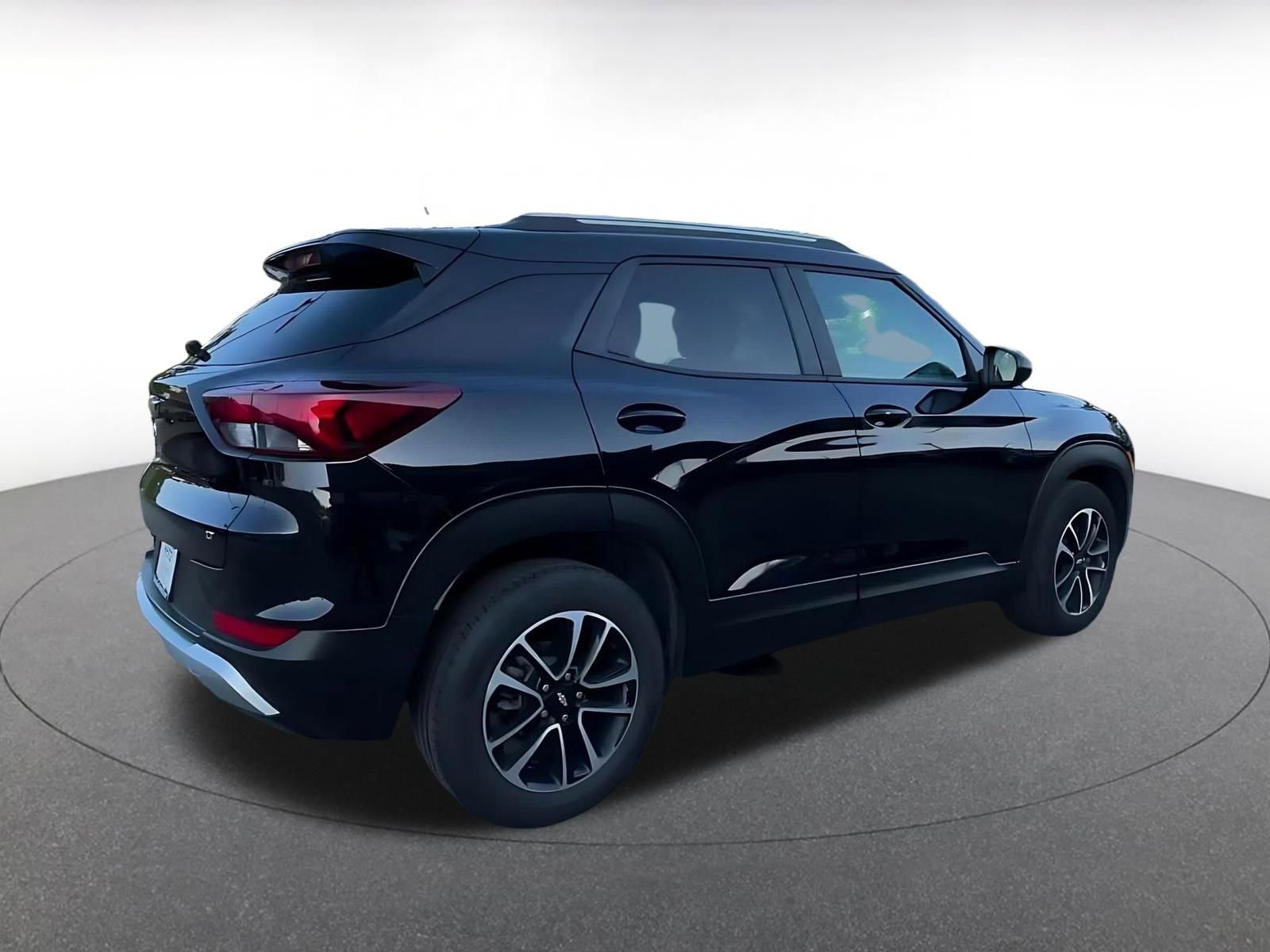 Thumbnail: 2025 Chevrolet TrailBlazer - 15