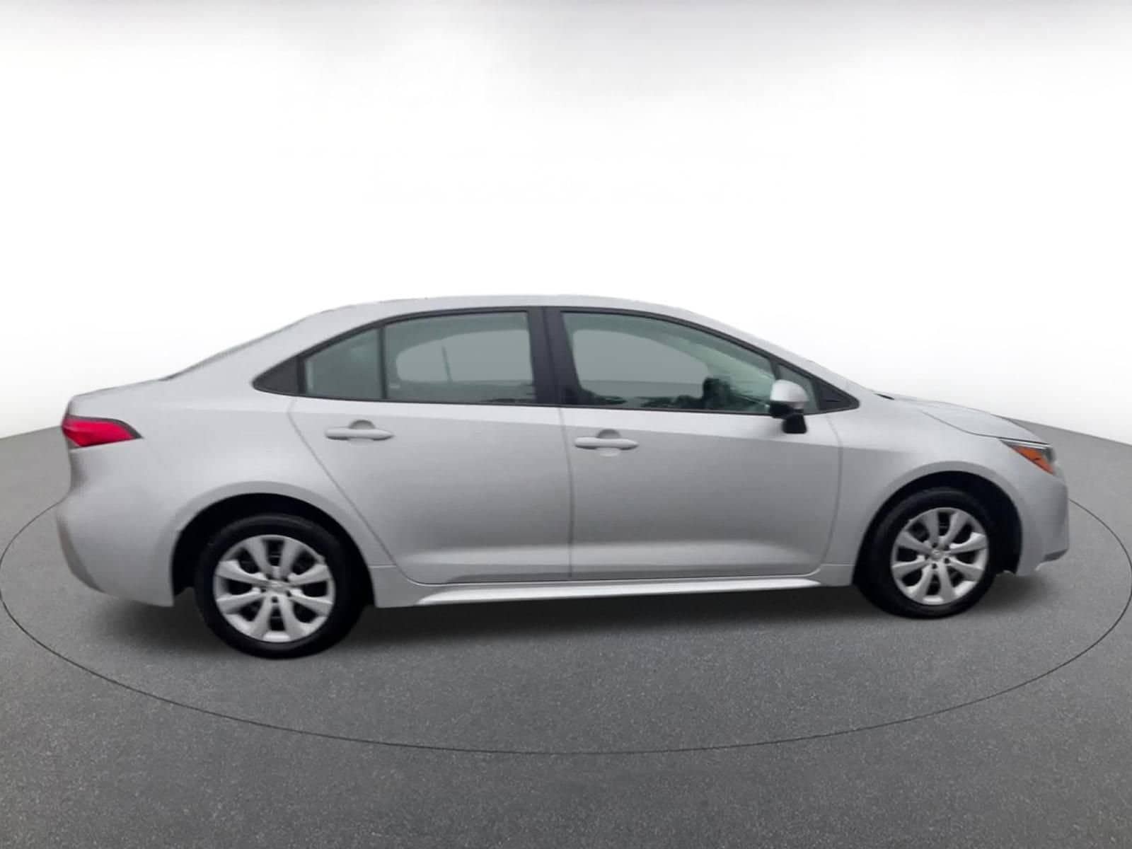 Thumbnail: 2025 Toyota Corolla - 16