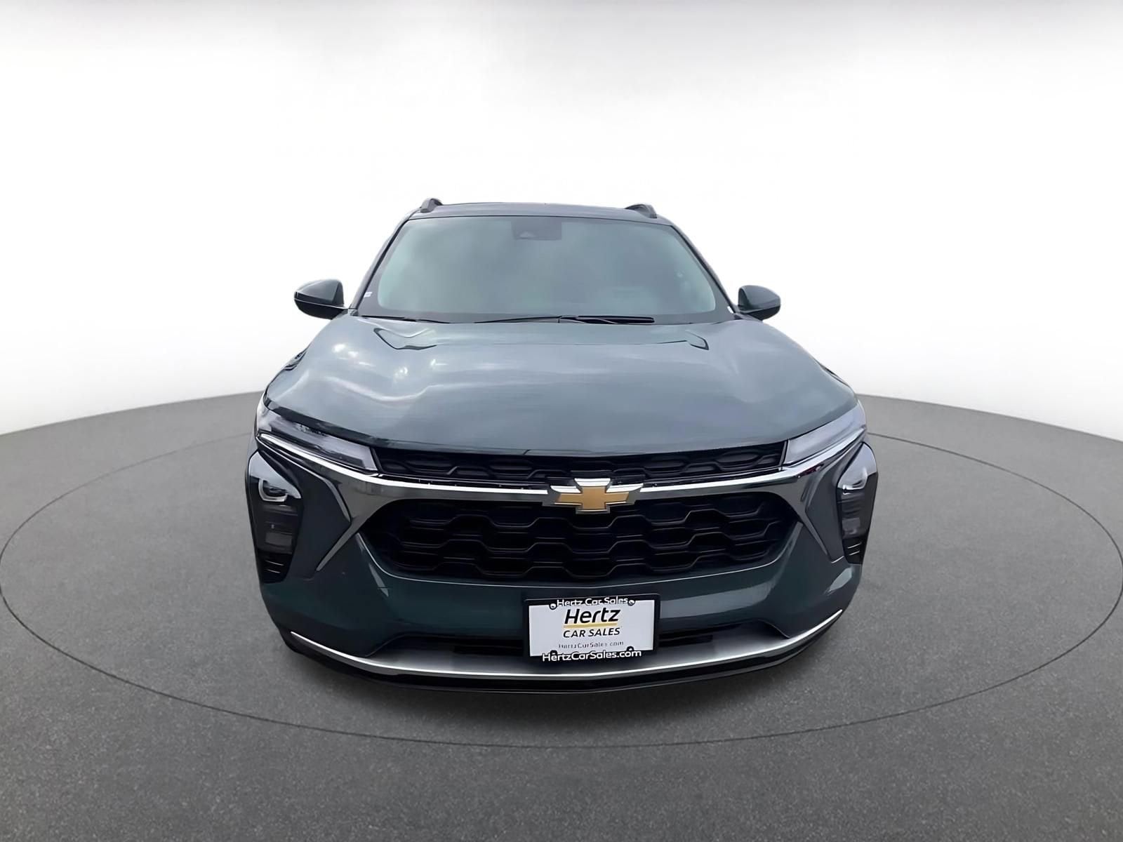 Thumbnail: 2025 Chevrolet Trax - 4