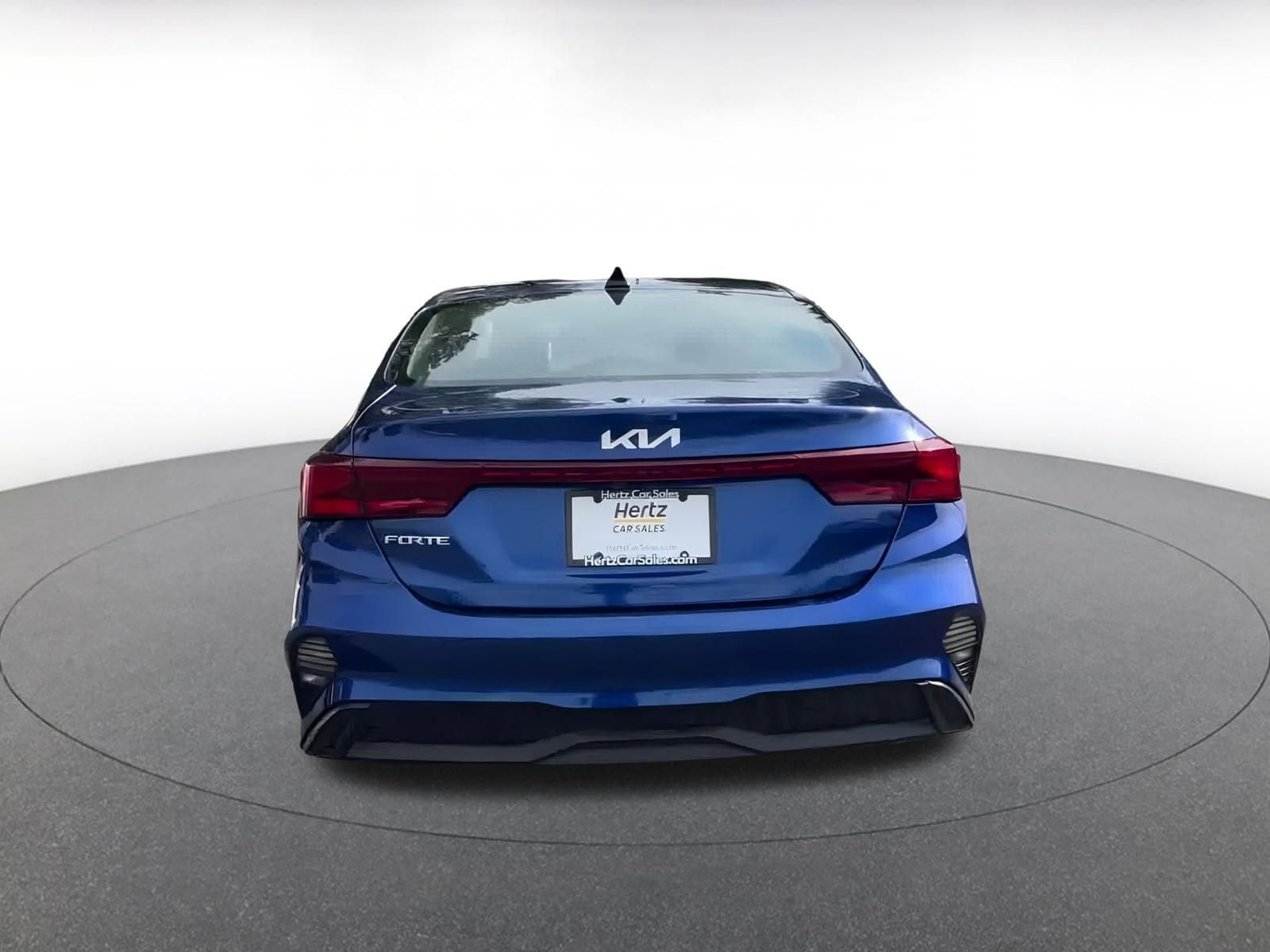 Thumbnail: 2022 Kia Forte - 12