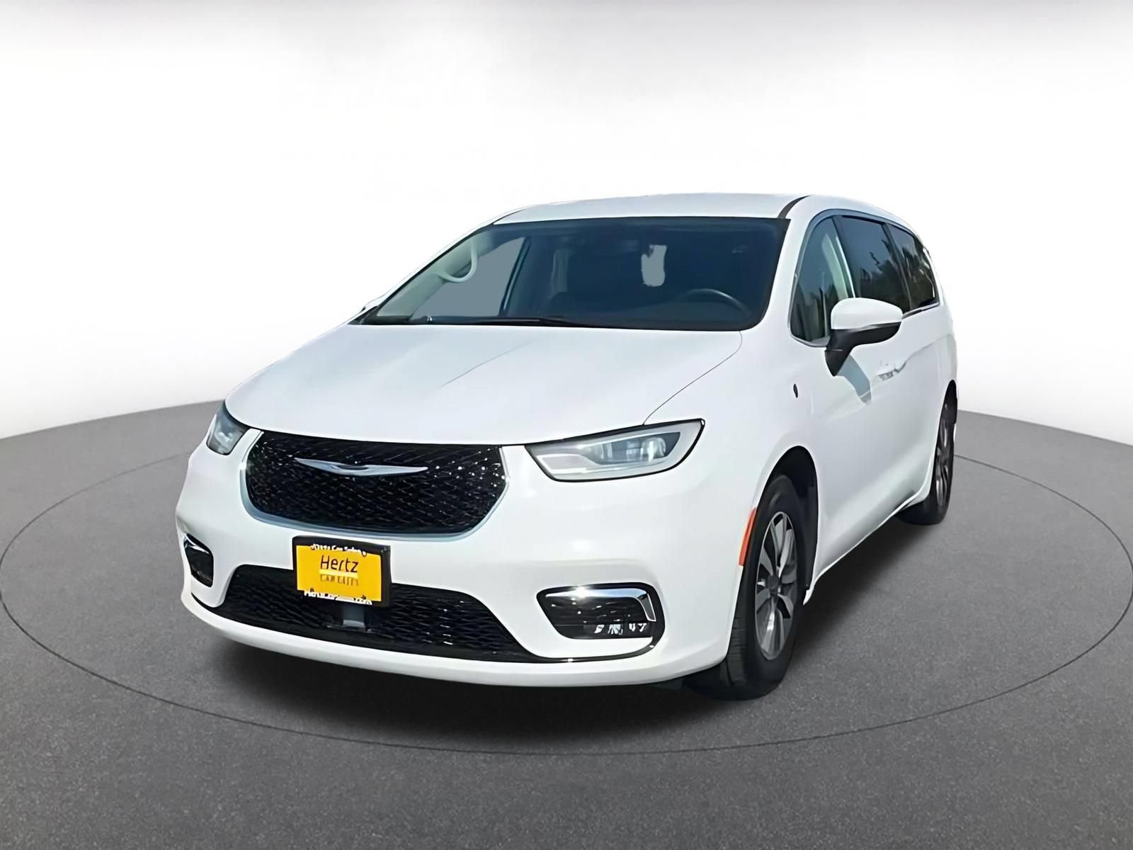 Thumbnail: 2023 Chrysler Pacifica - 7
