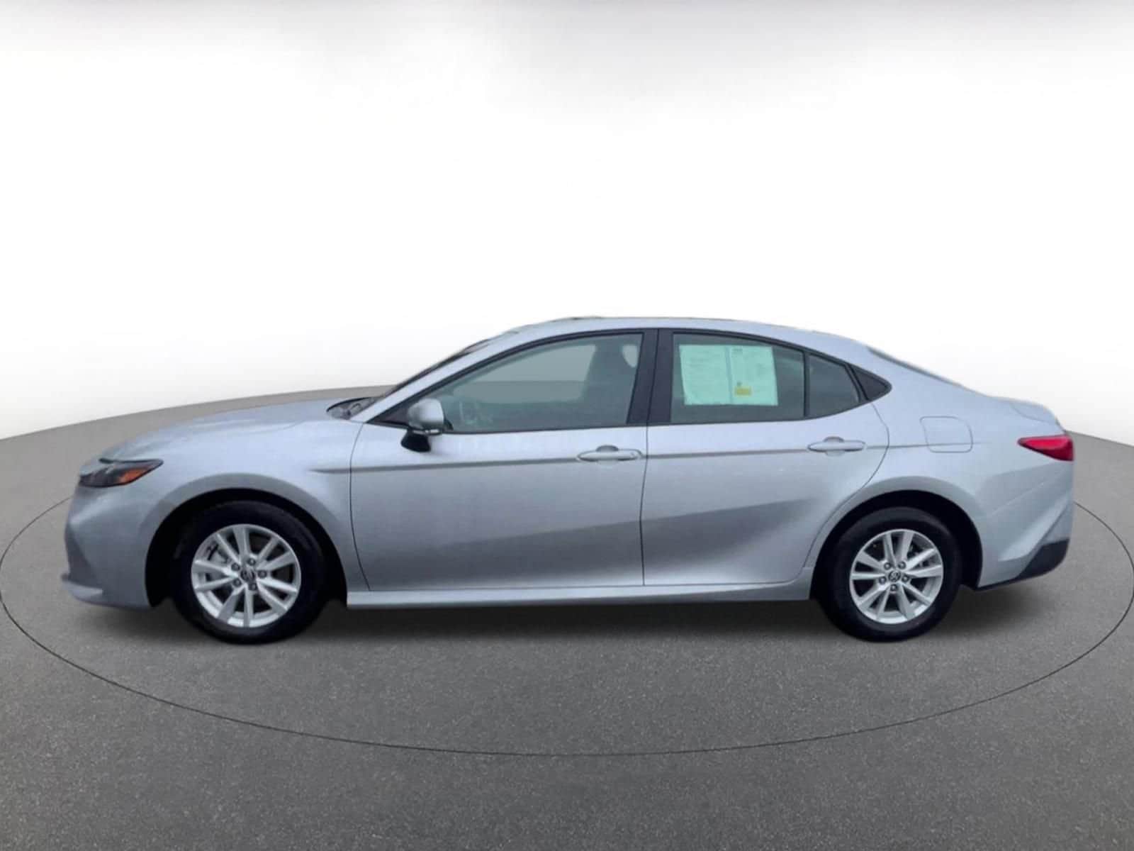 Thumbnail: 2025 Toyota Camry - 9