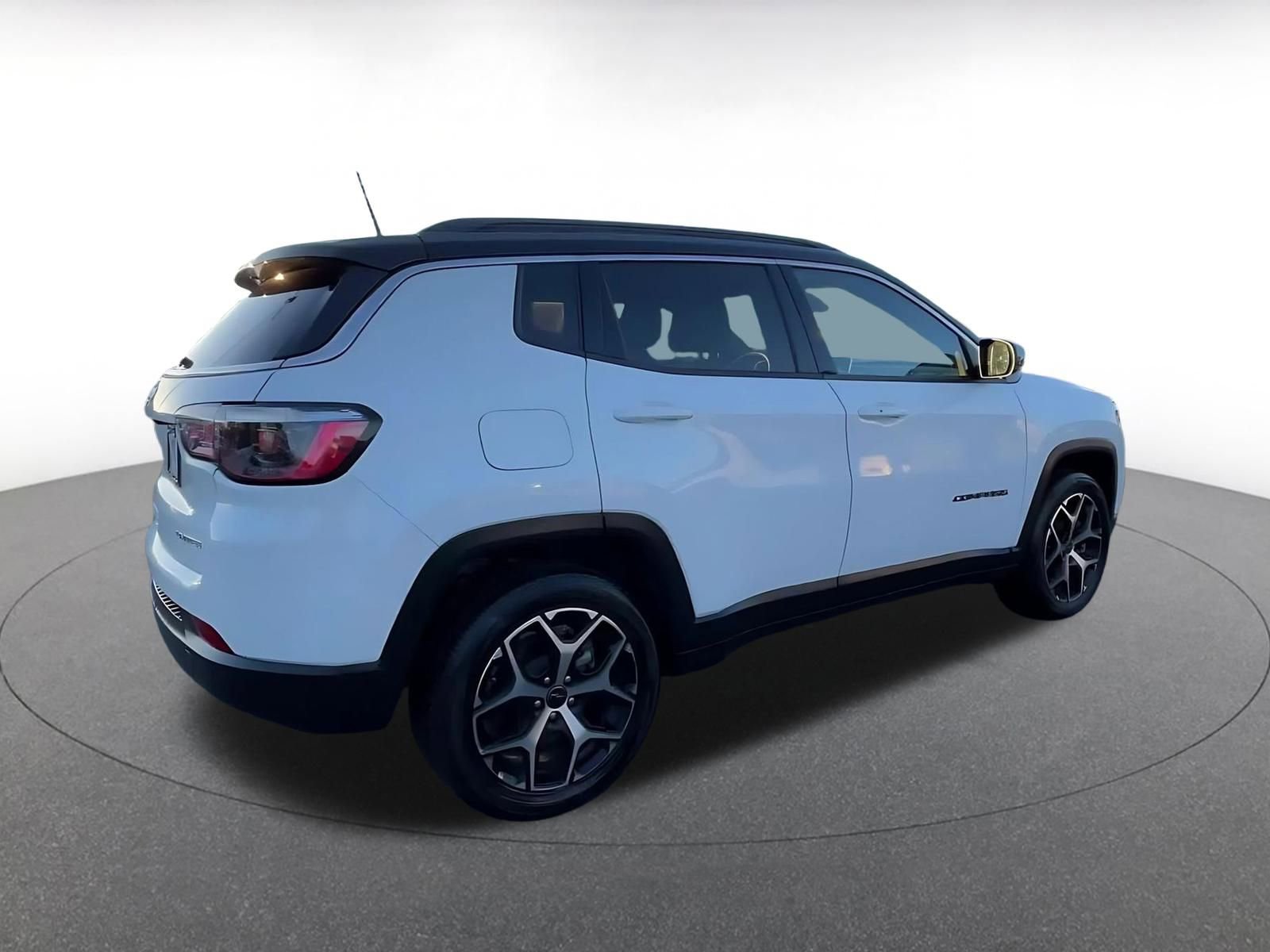 Thumbnail: 2025 Jeep Compass - 15