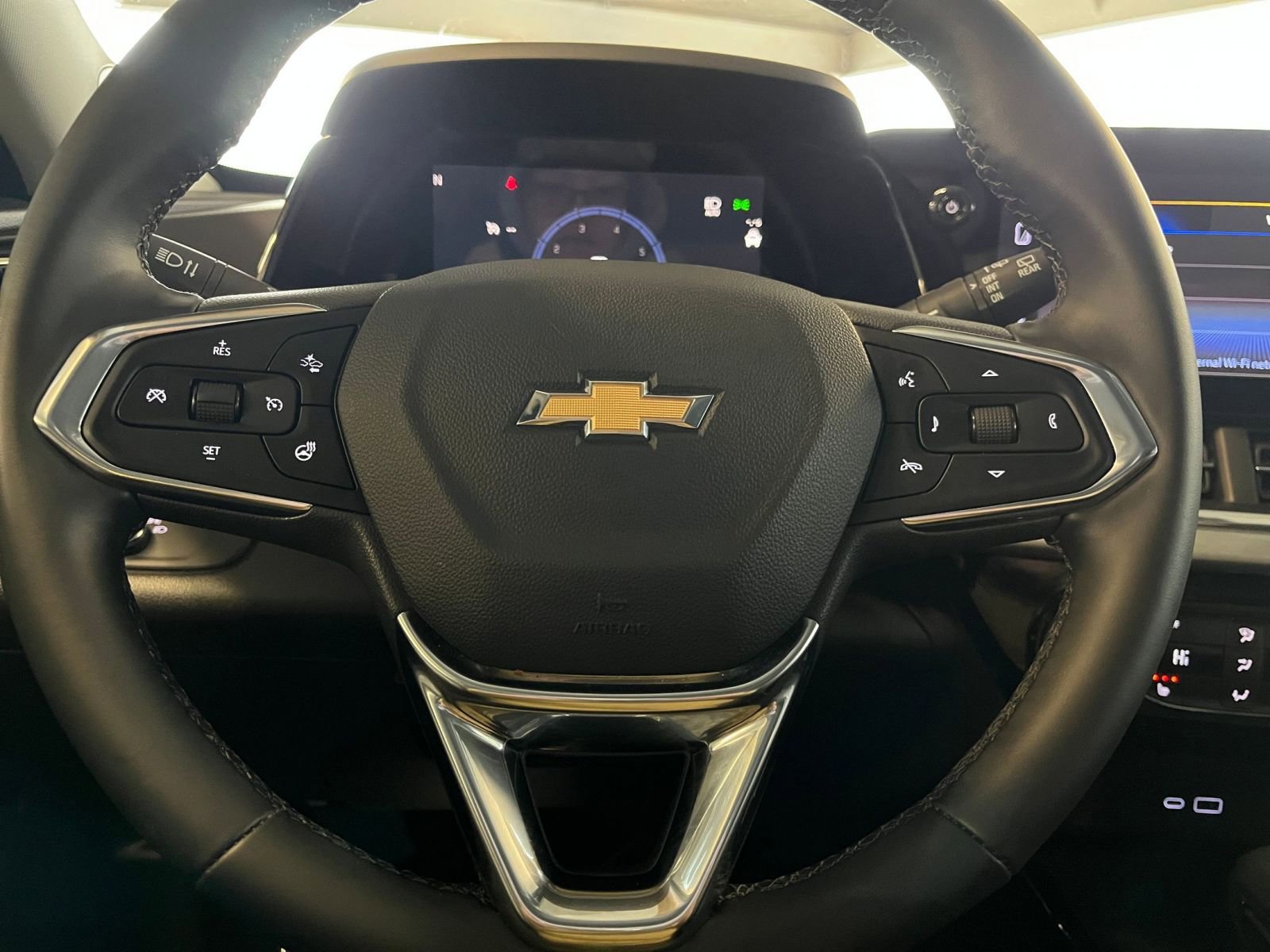 Thumbnail: 2025 Chevrolet Trax - 29