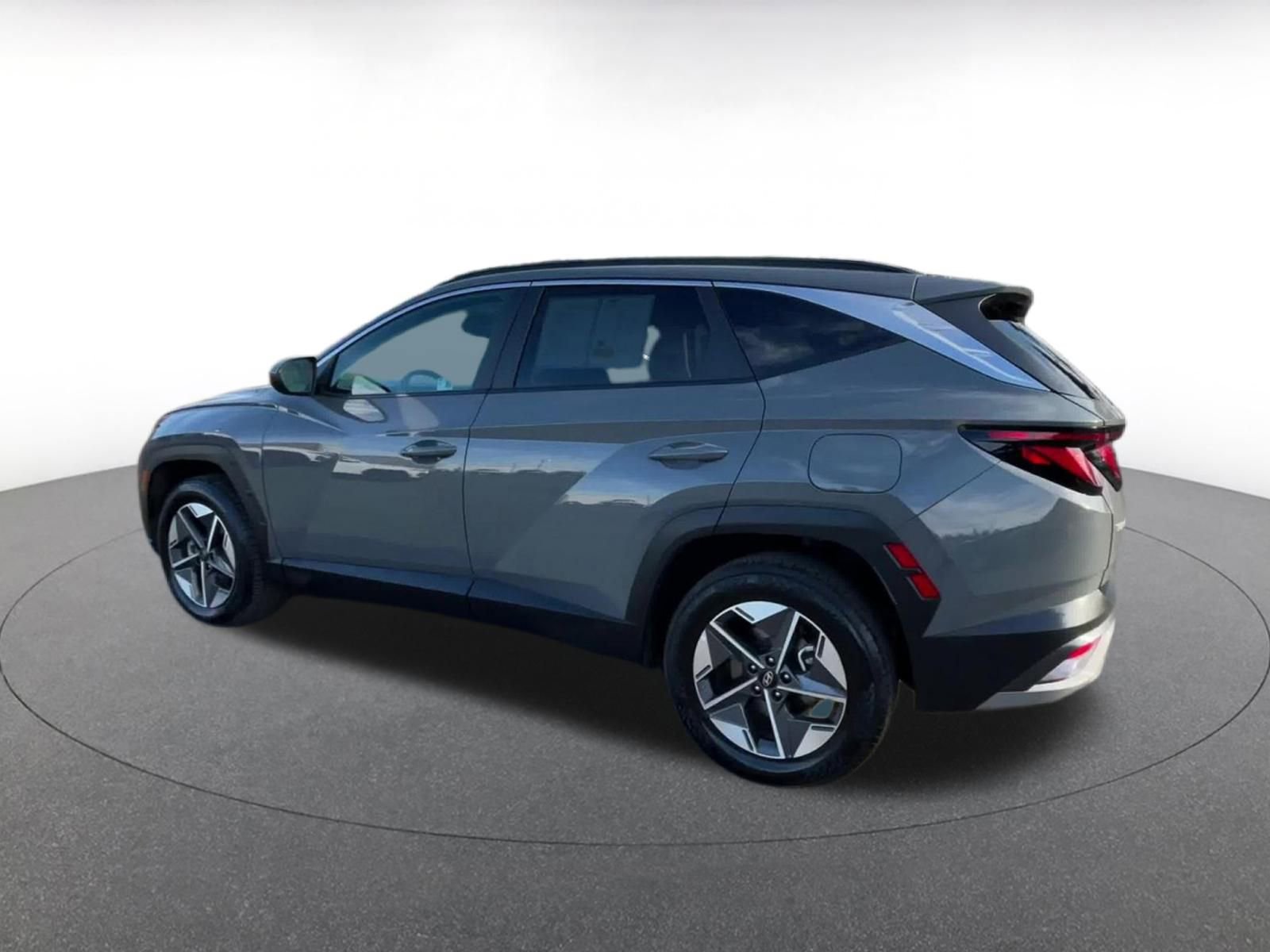 Thumbnail: 2025 Hyundai Tucson - 10