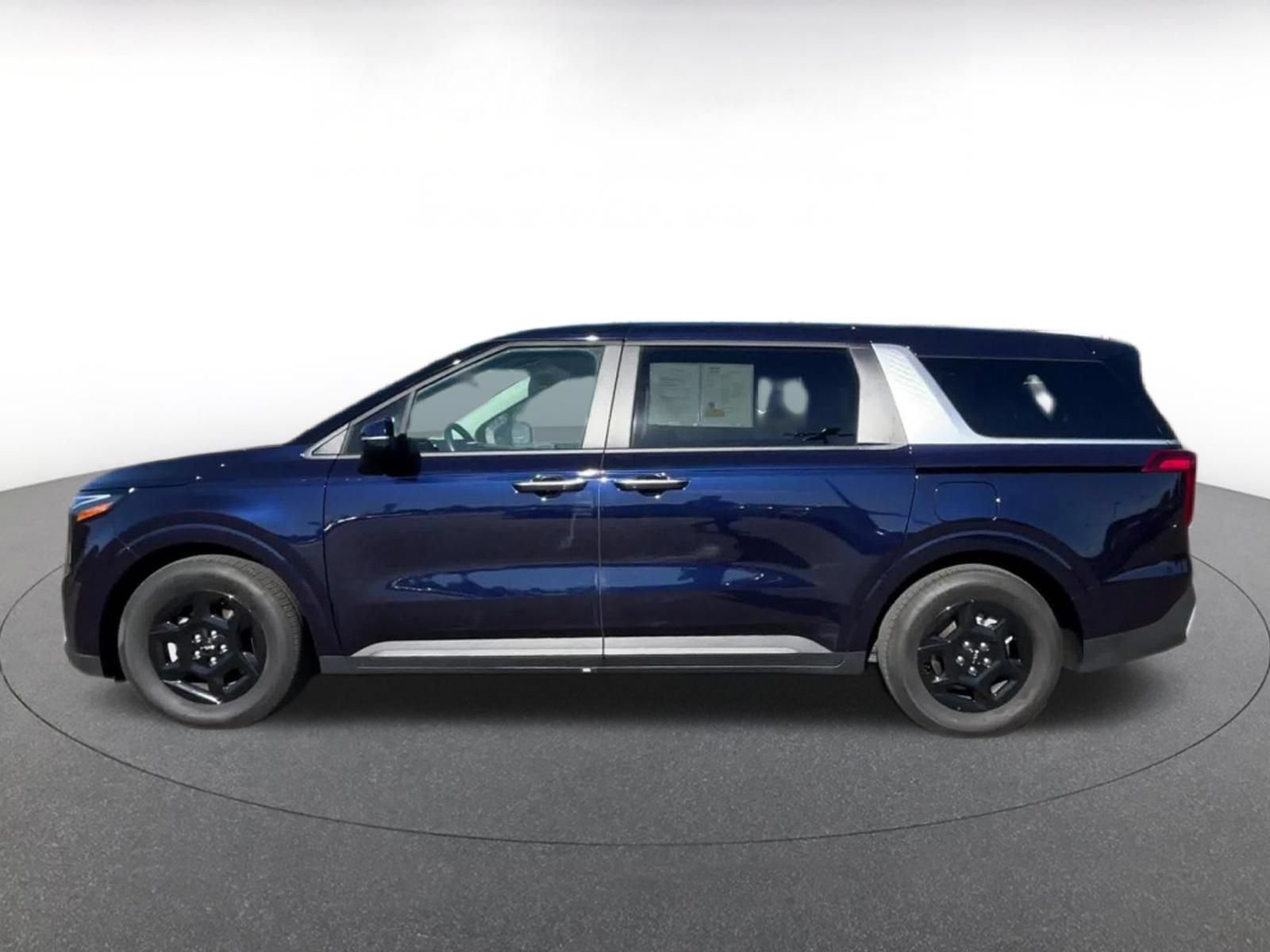 Thumbnail: 2026 Kia Carnival - 9