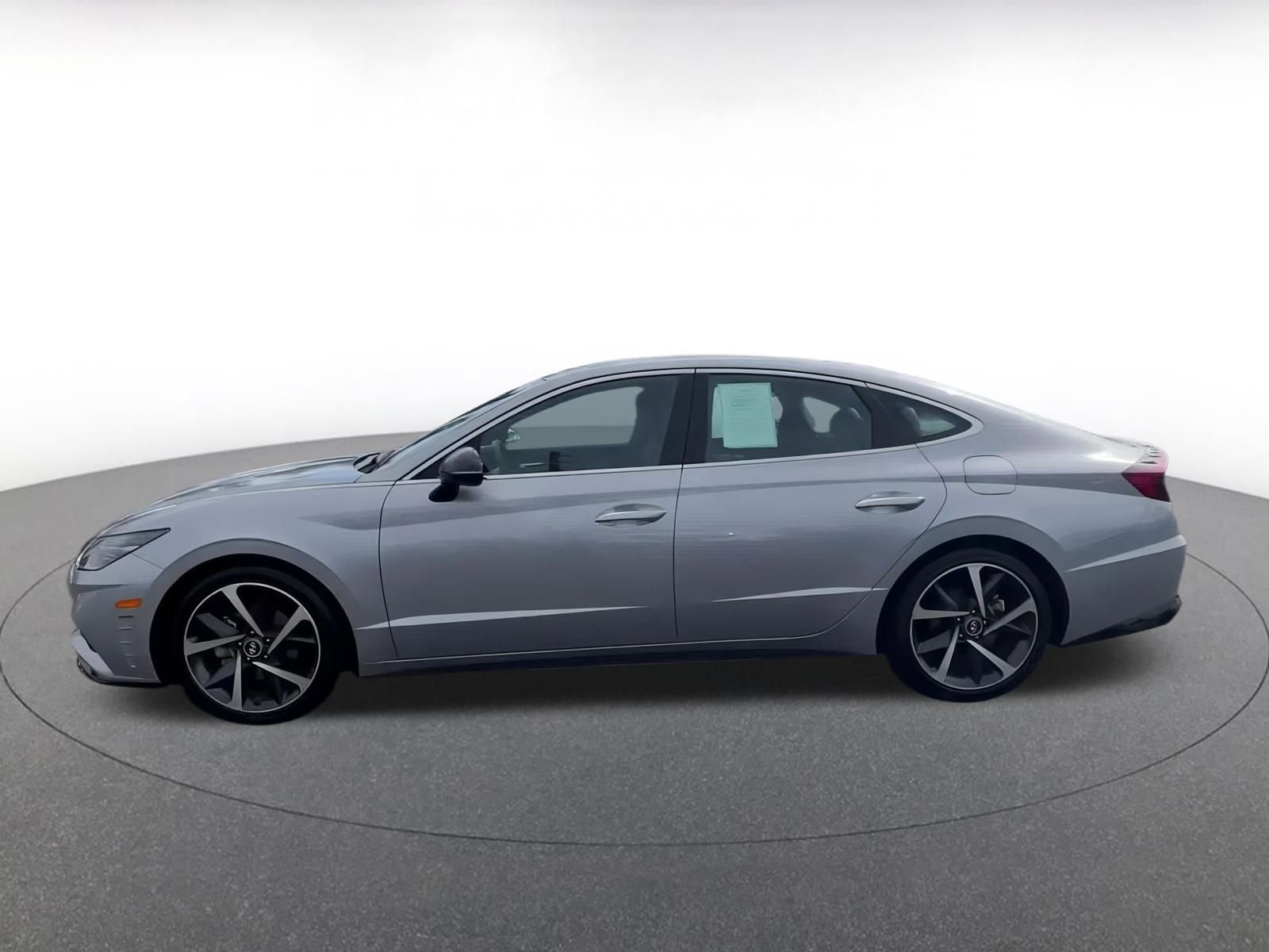 Thumbnail: 2023 Hyundai Sonata - 9