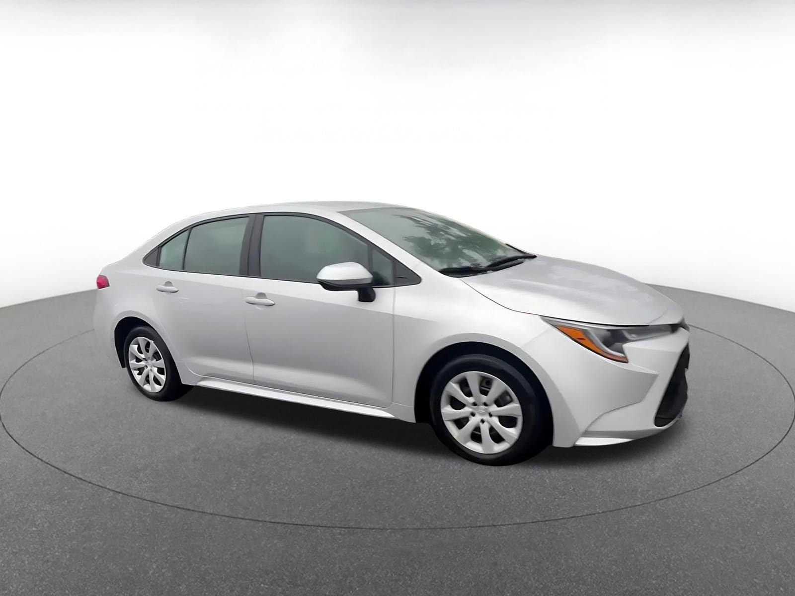 Thumbnail: 2025 Toyota Corolla - 2