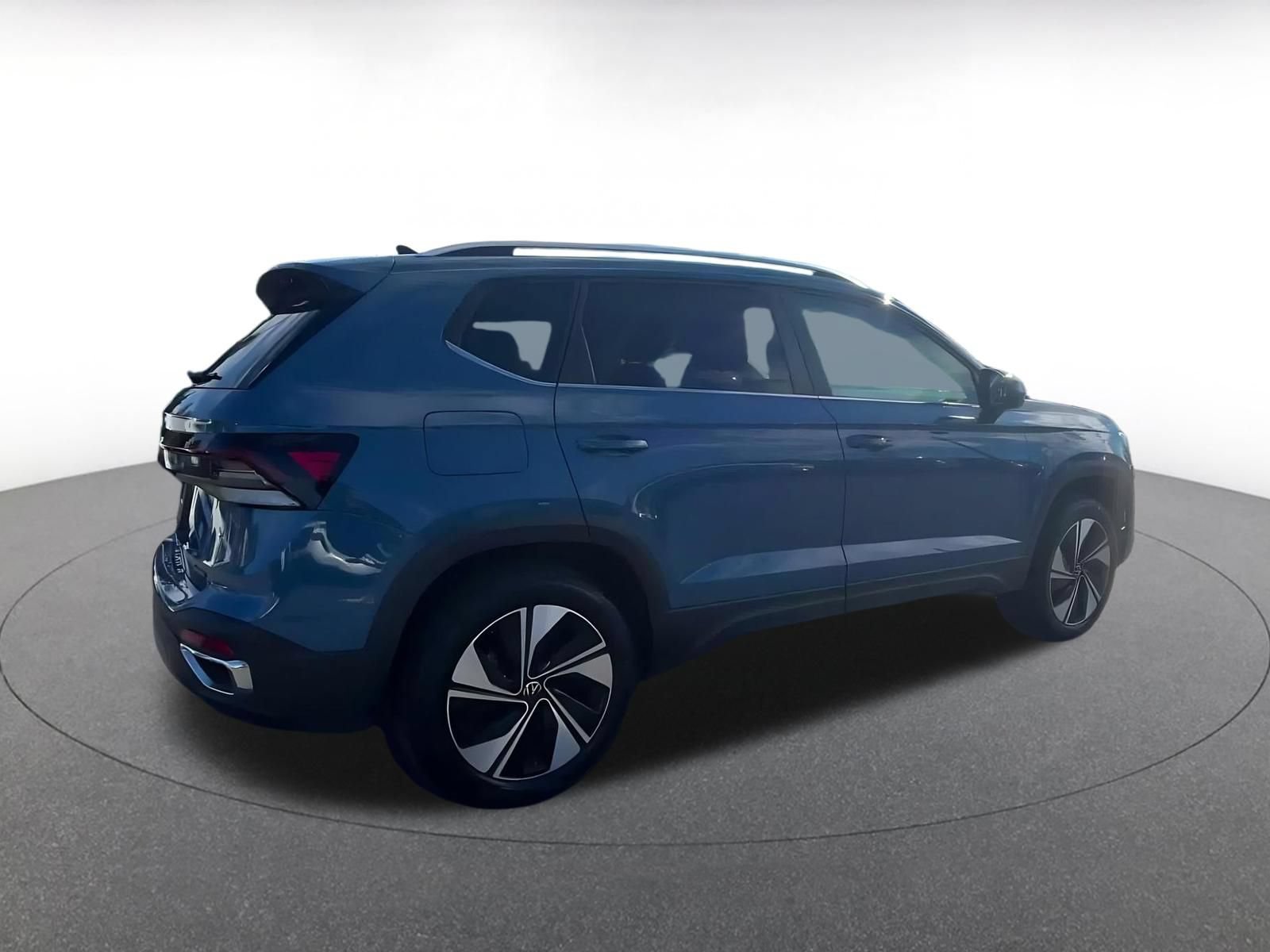 Thumbnail: 2026 Volkswagen Taos - 14