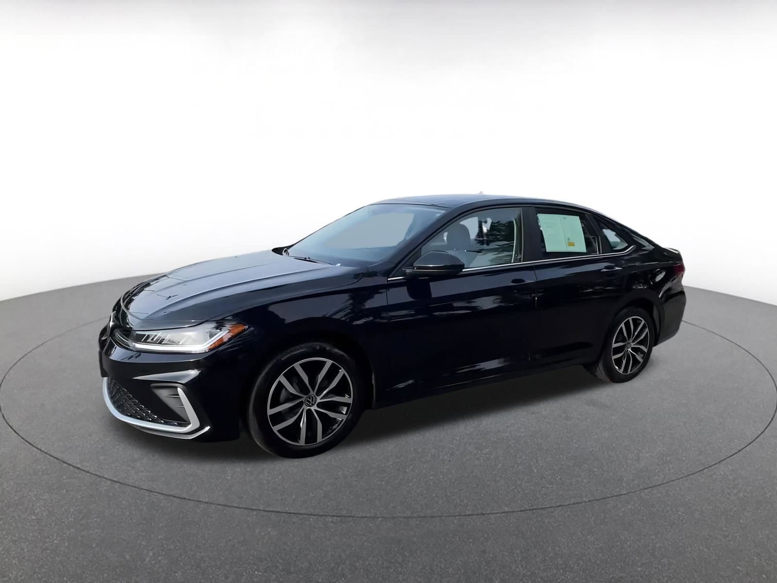 Thumbnail: 2025 Volkswagen Jetta - 8