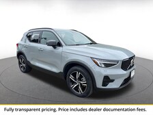 2024 Volvo XC40 B5 Core -
                  Seattle, WA