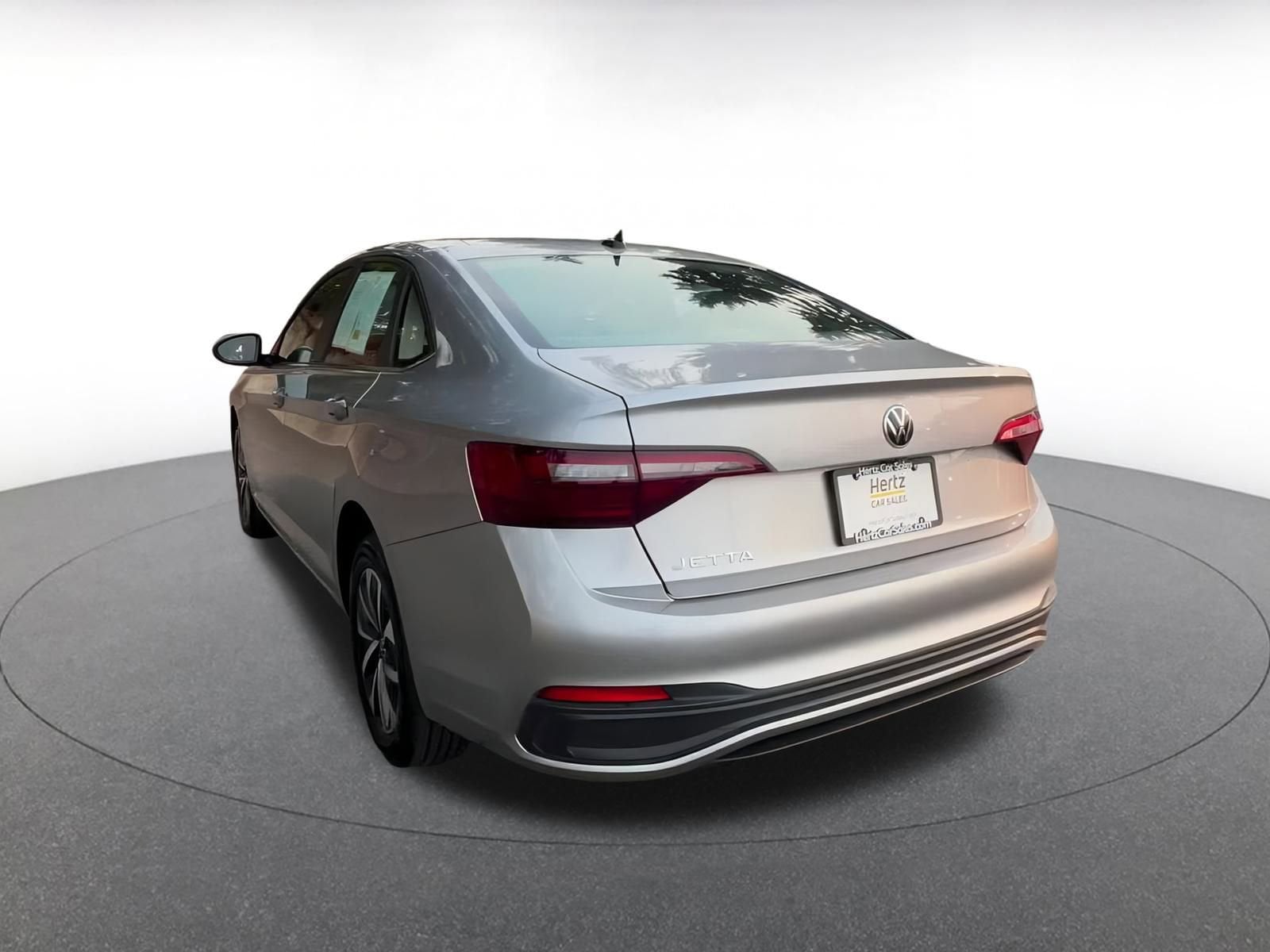 Thumbnail: 2024 Volkswagen Jetta - 11