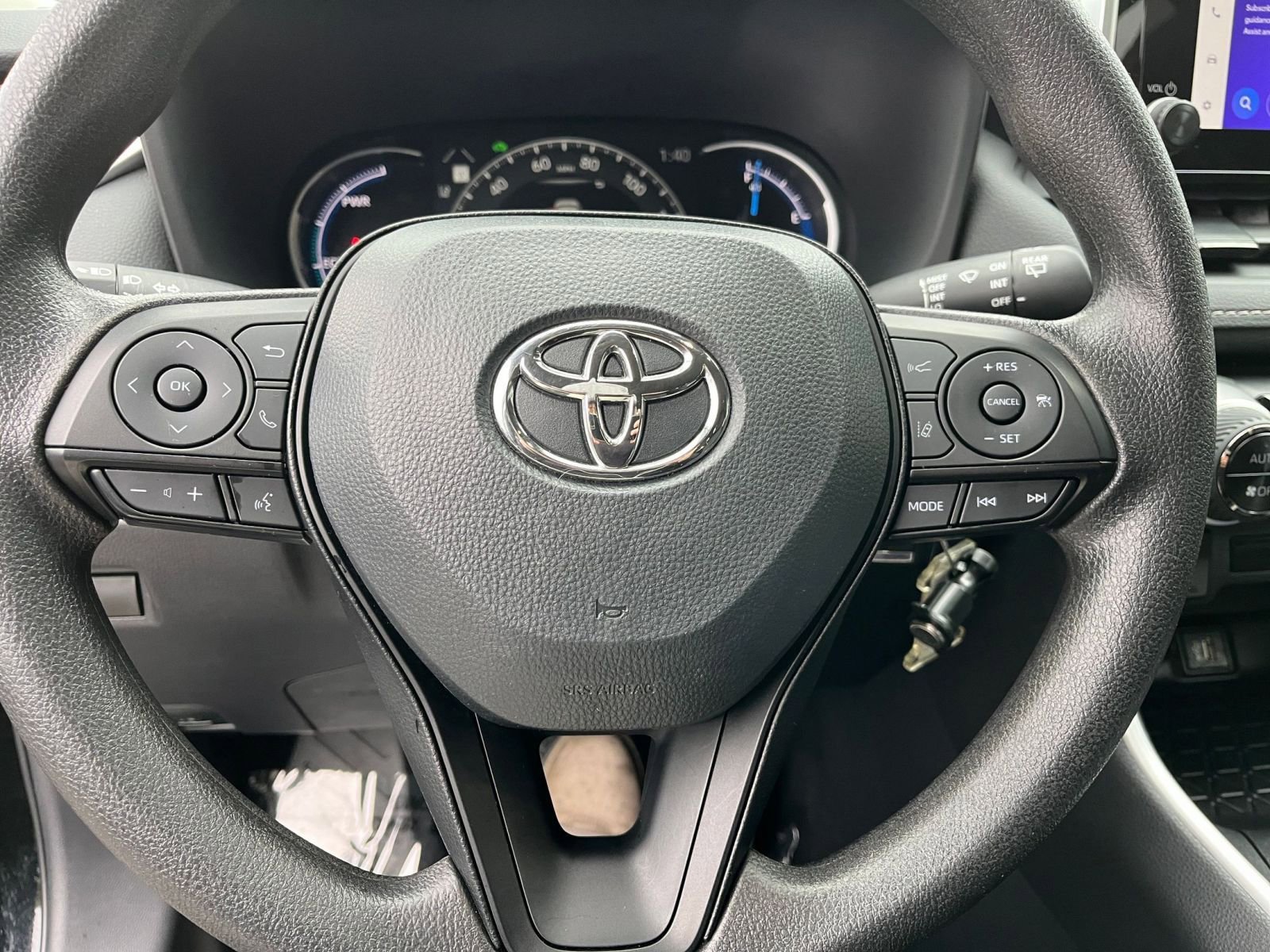 Thumbnail: 2025 Toyota RAV4 - 28