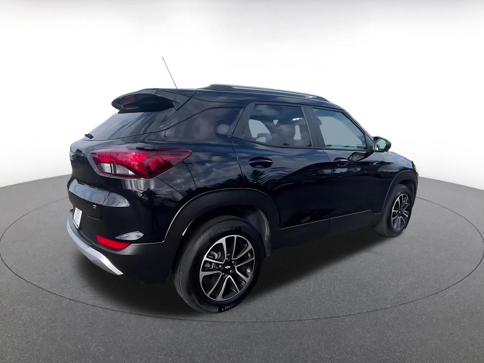 Thumbnail: 2025 Chevrolet TrailBlazer - 15