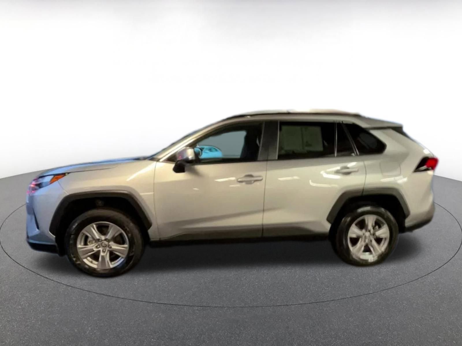 Thumbnail: 2025 Toyota RAV4 - 9