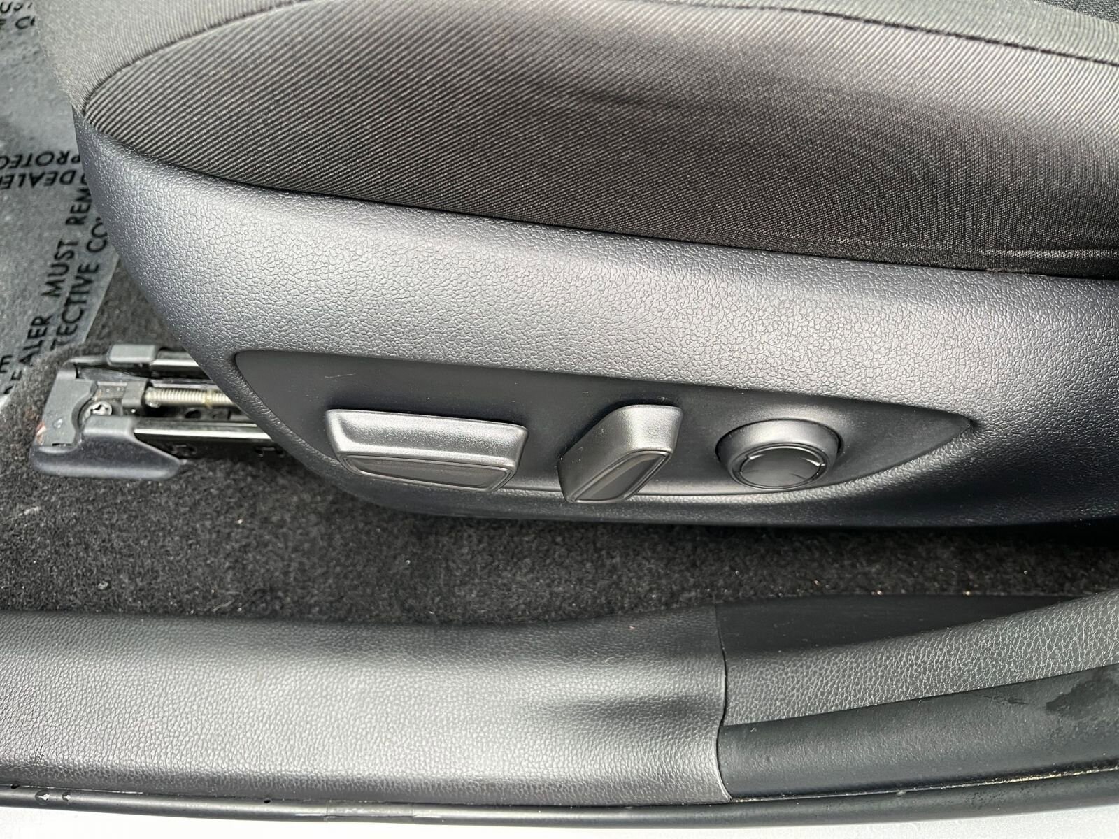 Thumbnail: 2025 Toyota RAV4 - 23