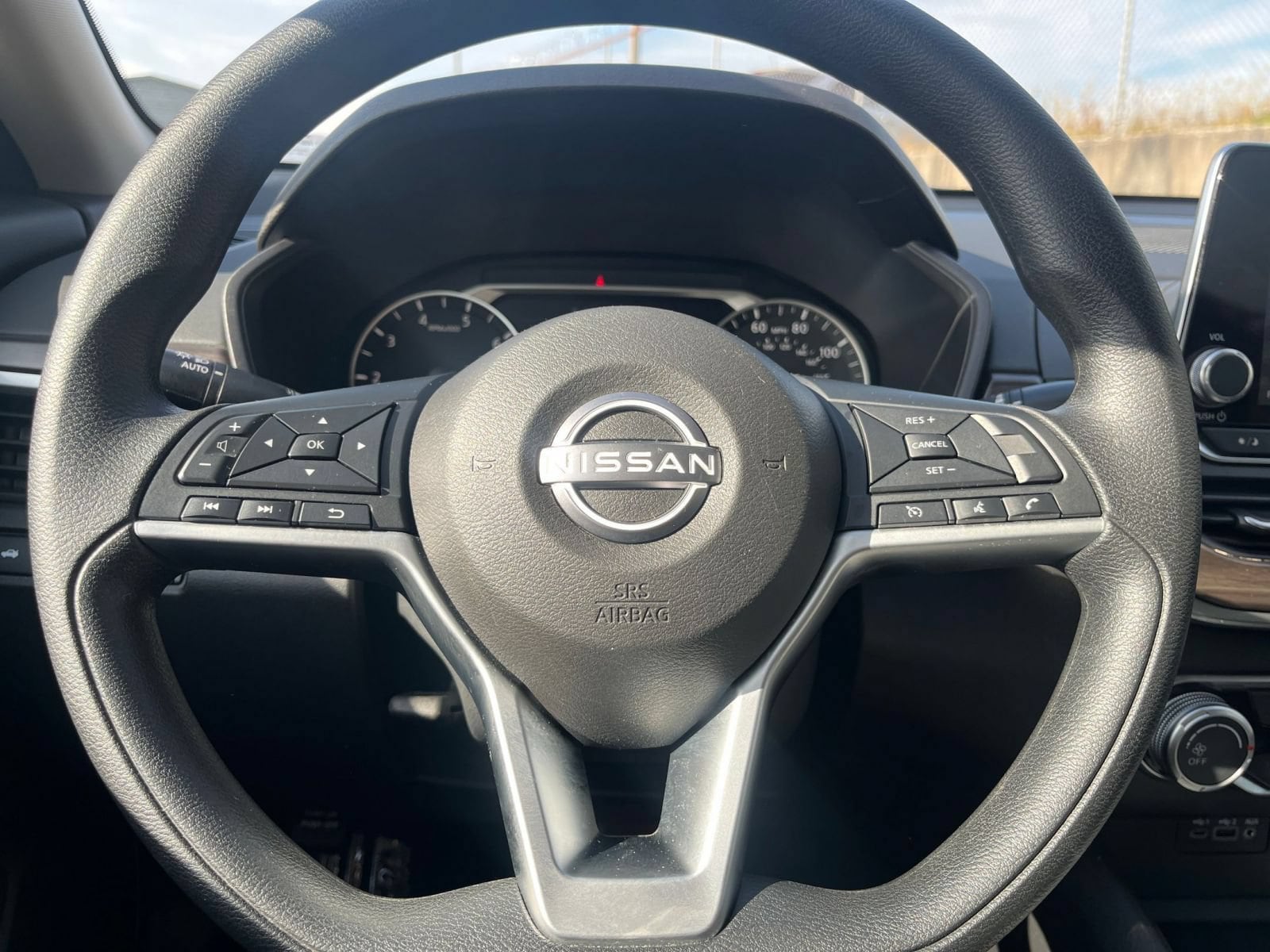 Thumbnail: 2025 Nissan Altima - 24