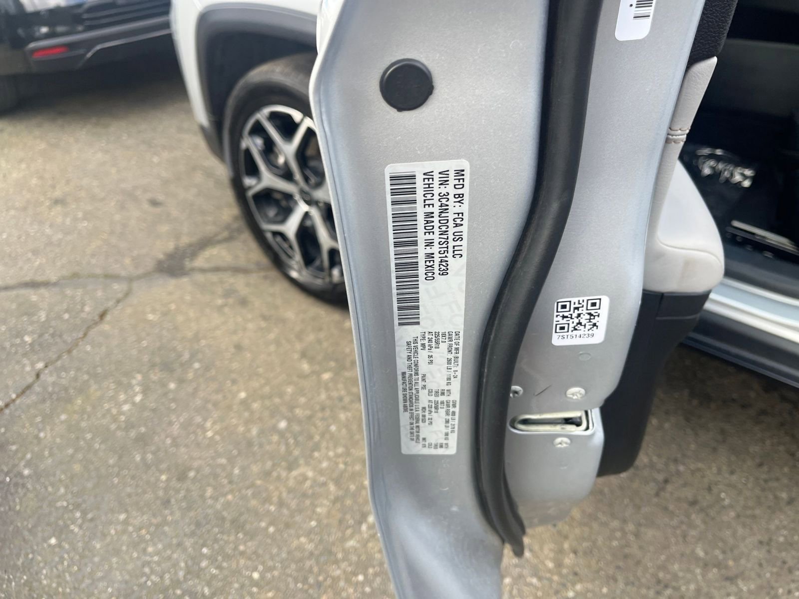 Thumbnail: 2025 Jeep Compass - 30