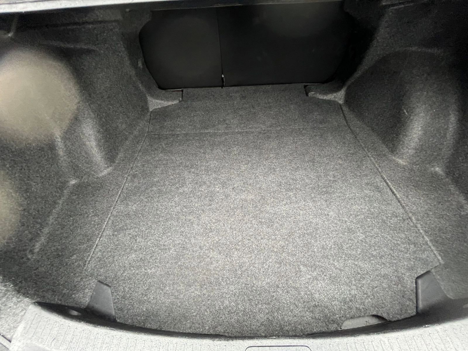 Thumbnail: 2025 Toyota Corolla - 31