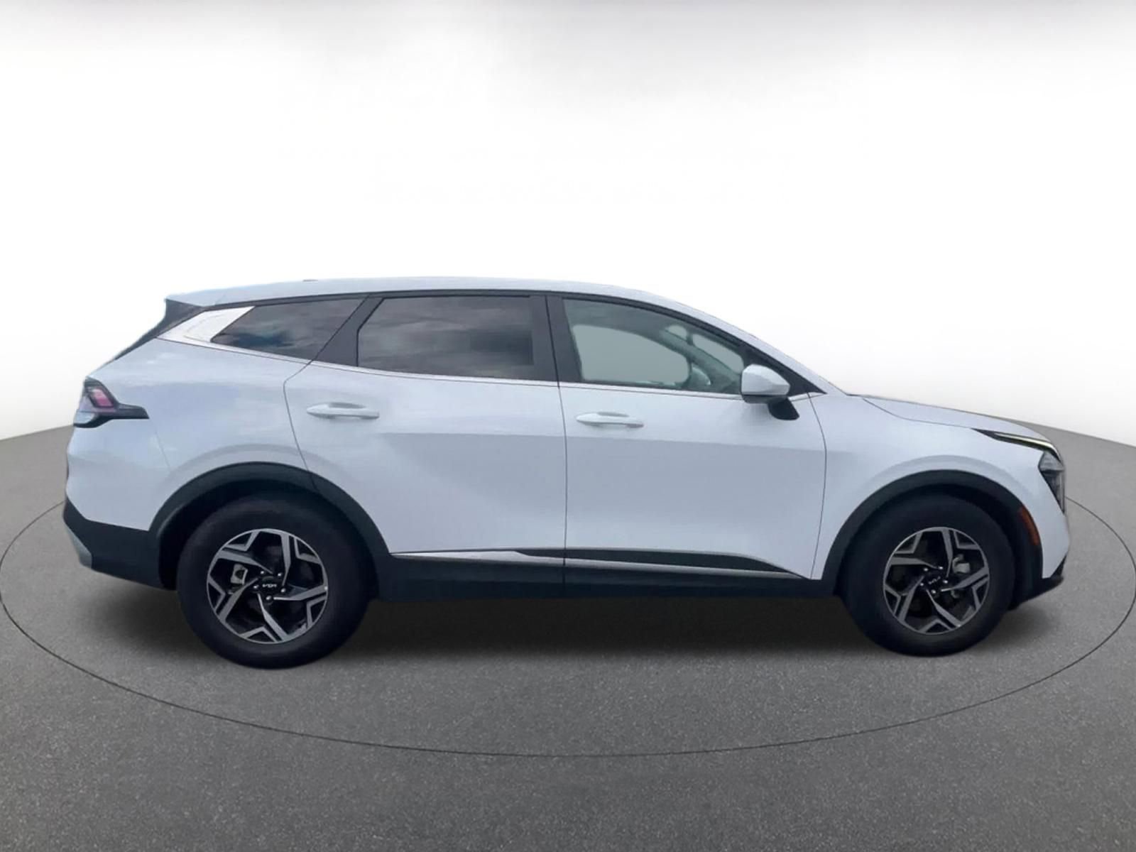 Thumbnail: 2025 Kia Sportage - 16