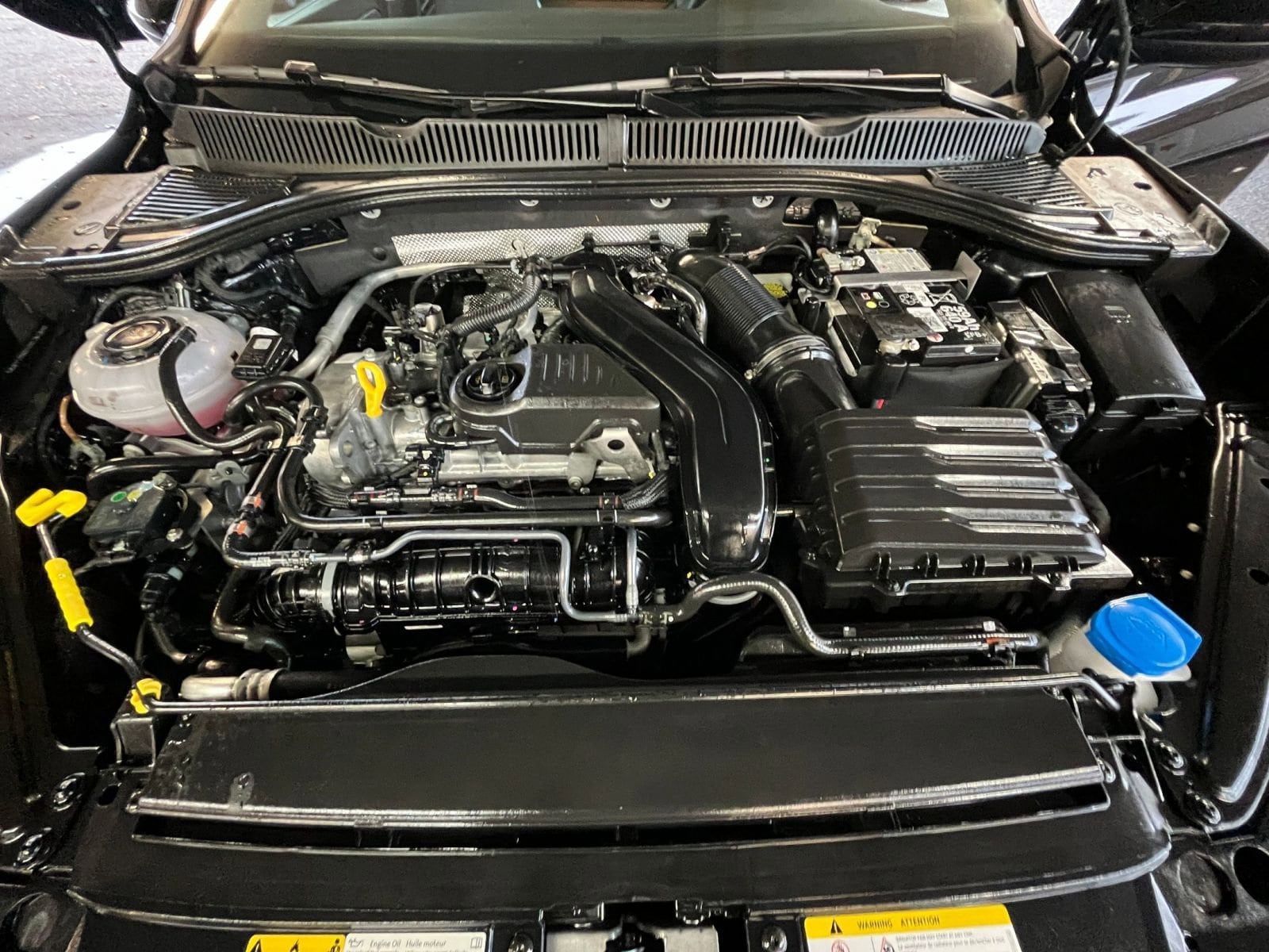 Thumbnail: 2025 Volkswagen Jetta - 32