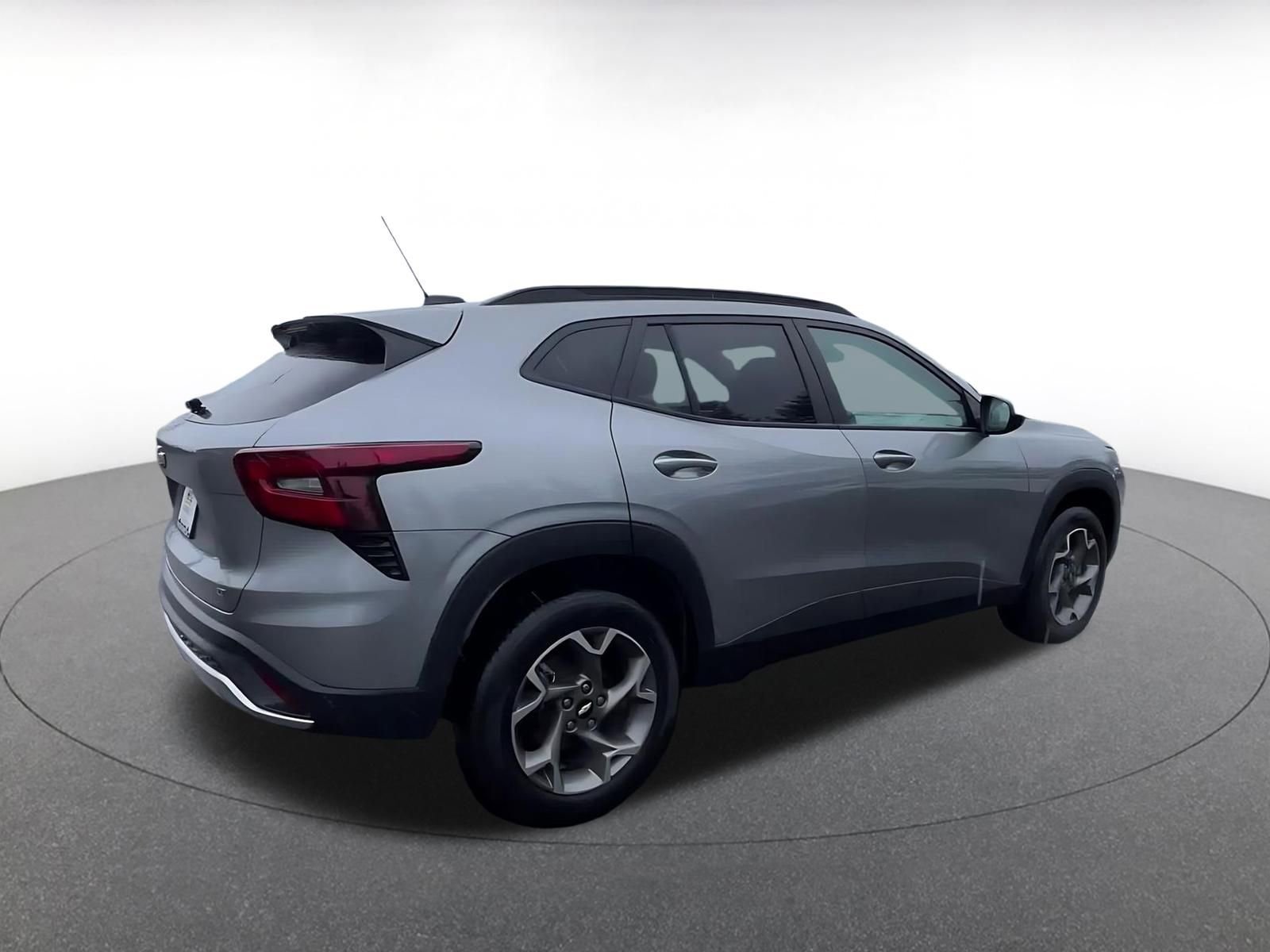 Thumbnail: 2025 Chevrolet Trax - 14