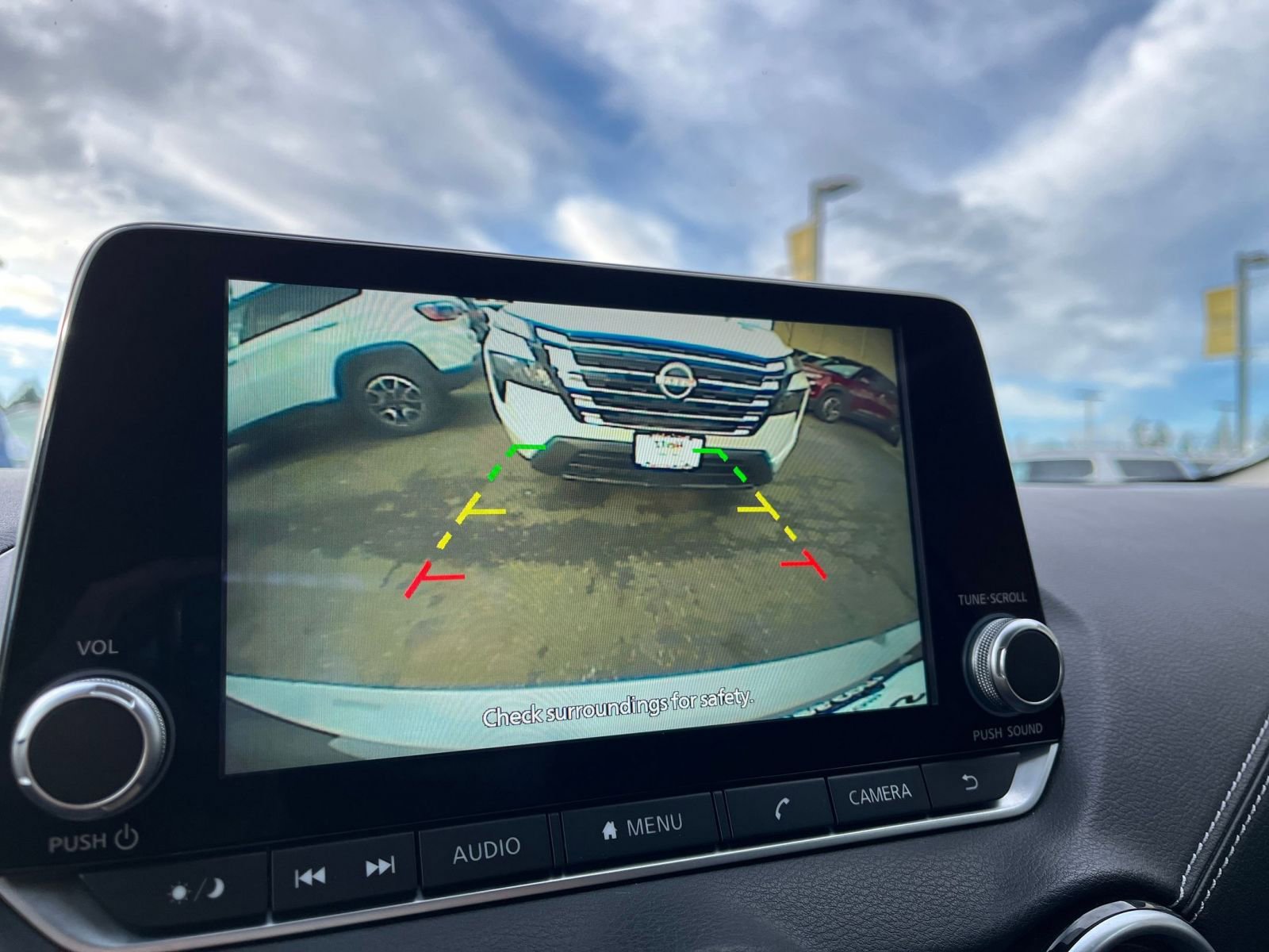 Thumbnail: 2025 Nissan Sentra - 24