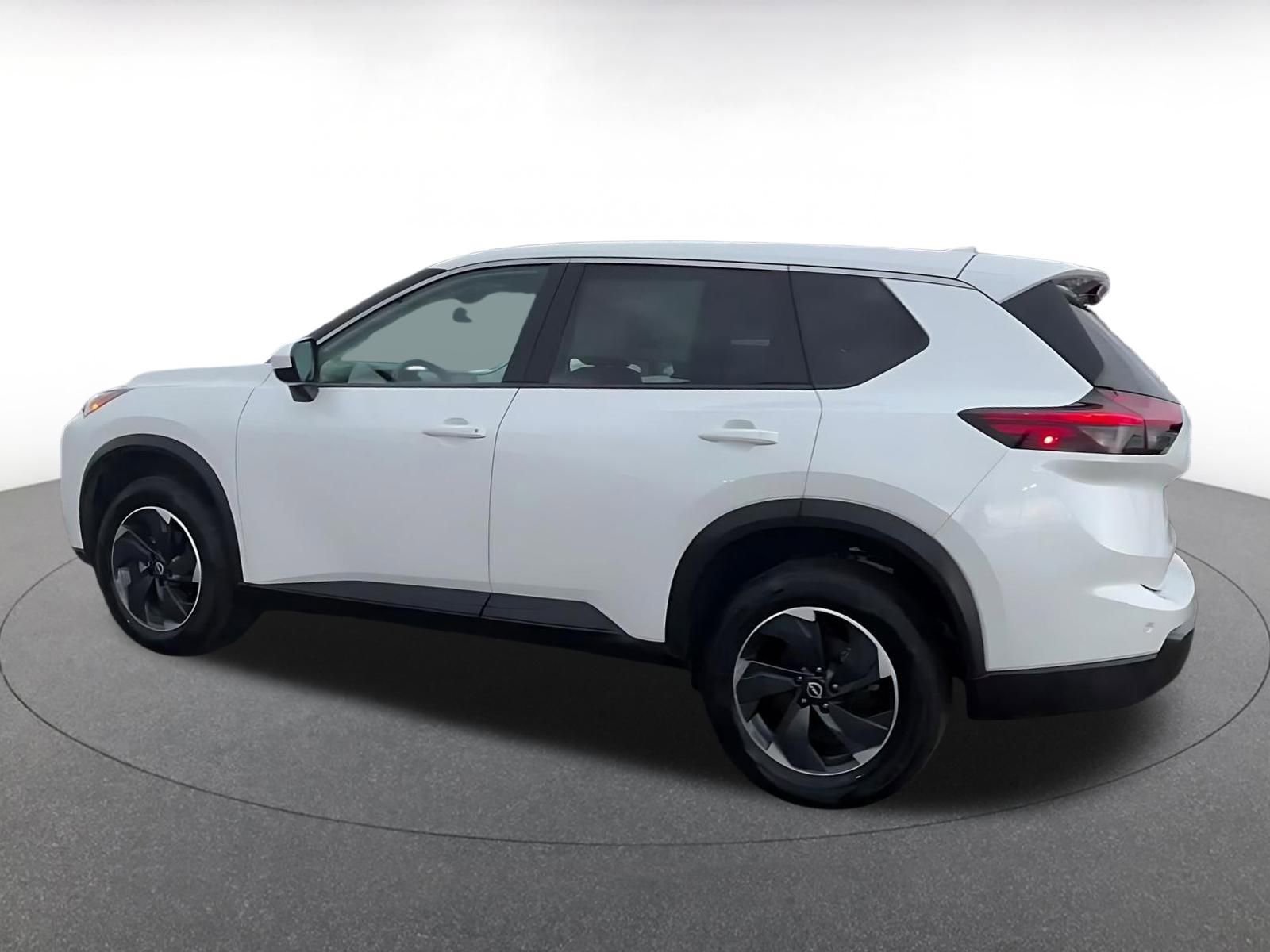 Thumbnail: 2025 Nissan Rogue - 10