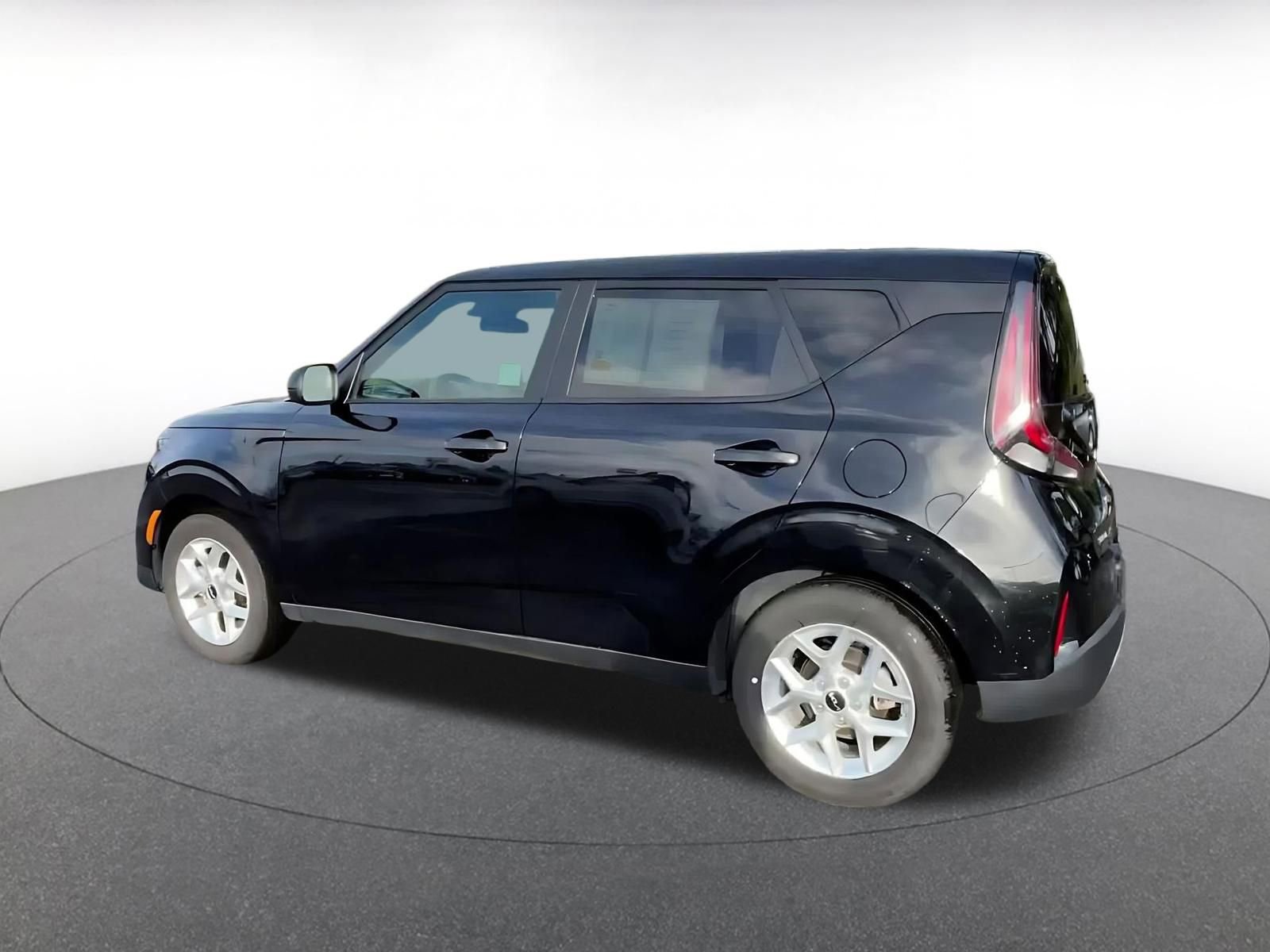 Thumbnail: 2025 Kia Soul - 10