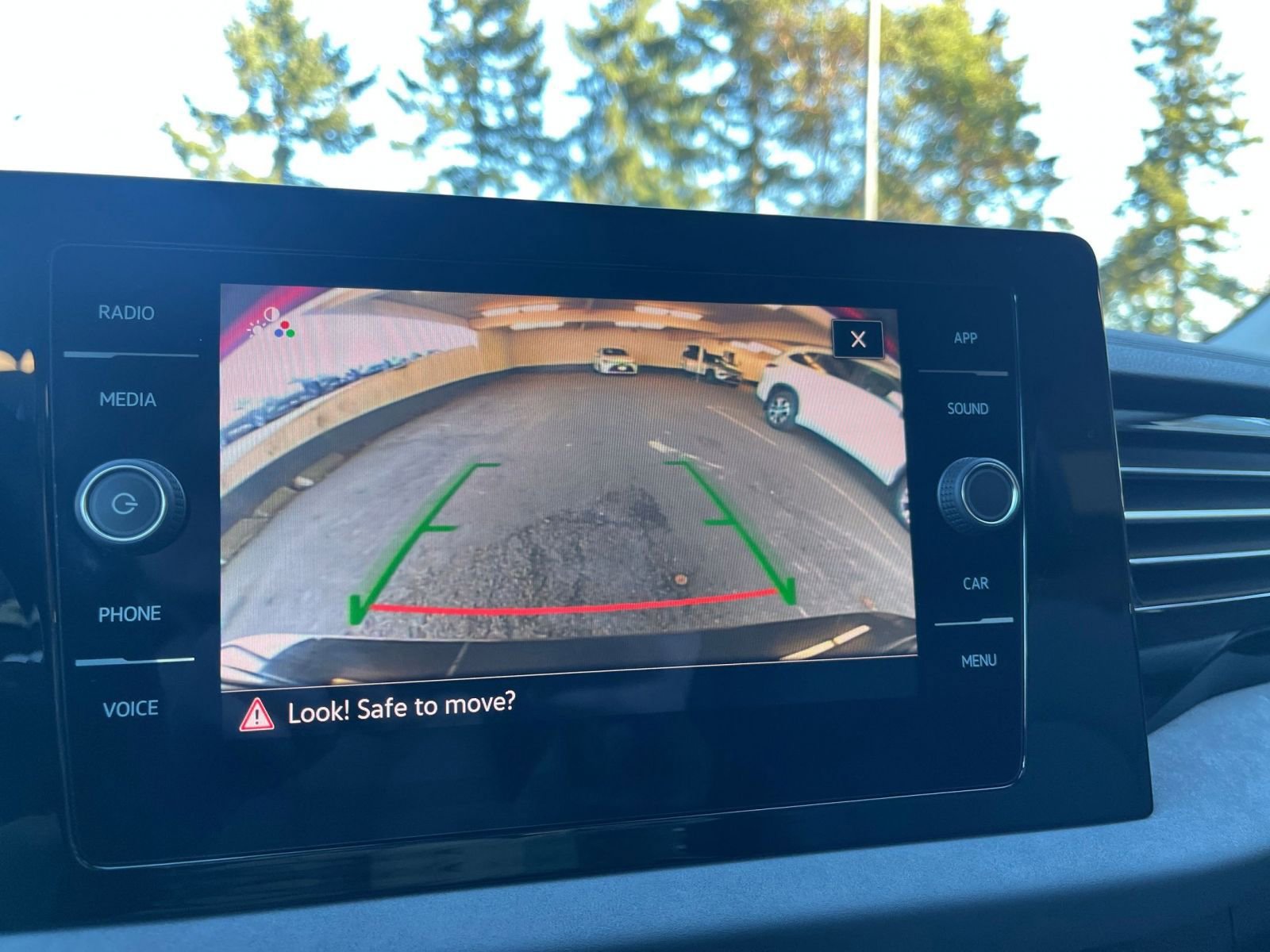 Thumbnail: 2025 Volkswagen Jetta - 25