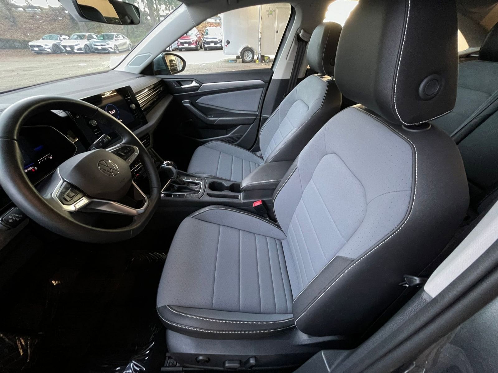 Thumbnail: 2025 Volkswagen Jetta - 27