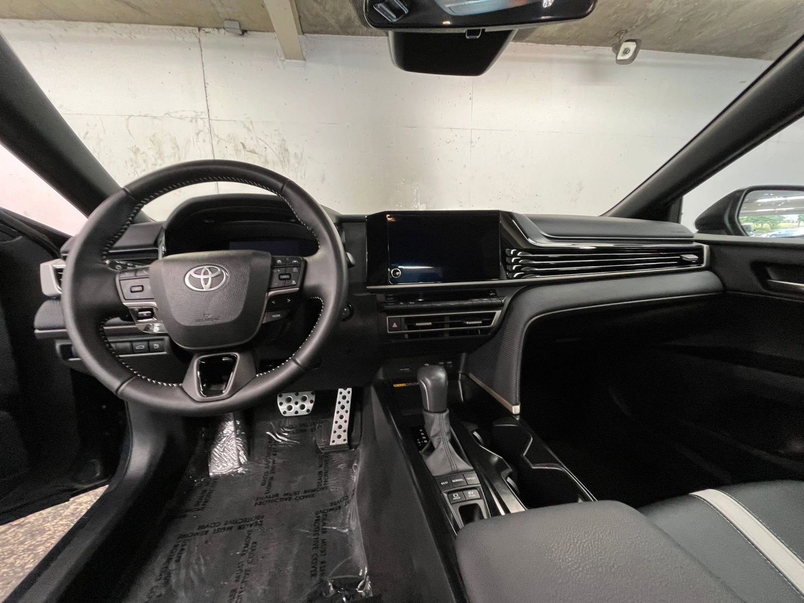 Thumbnail: 2025 Toyota Camry - 33