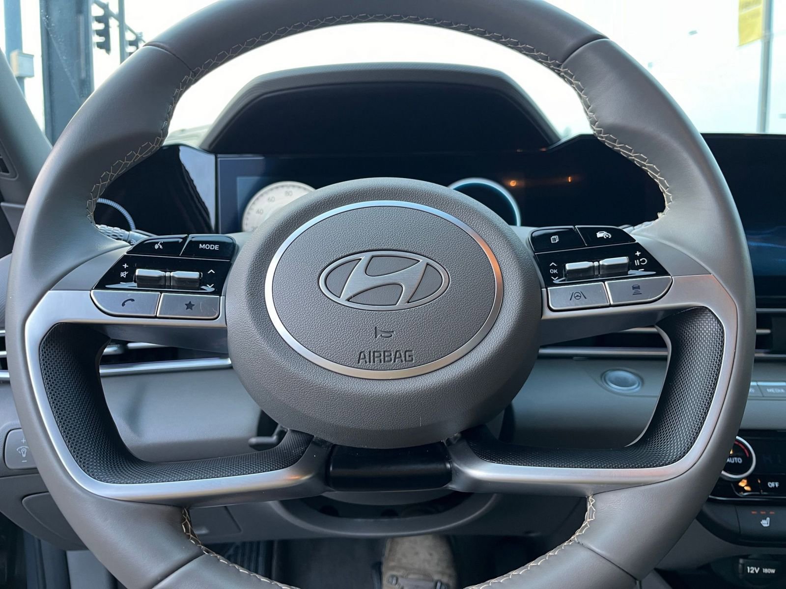 Thumbnail: 2025 Hyundai Elantra - 28