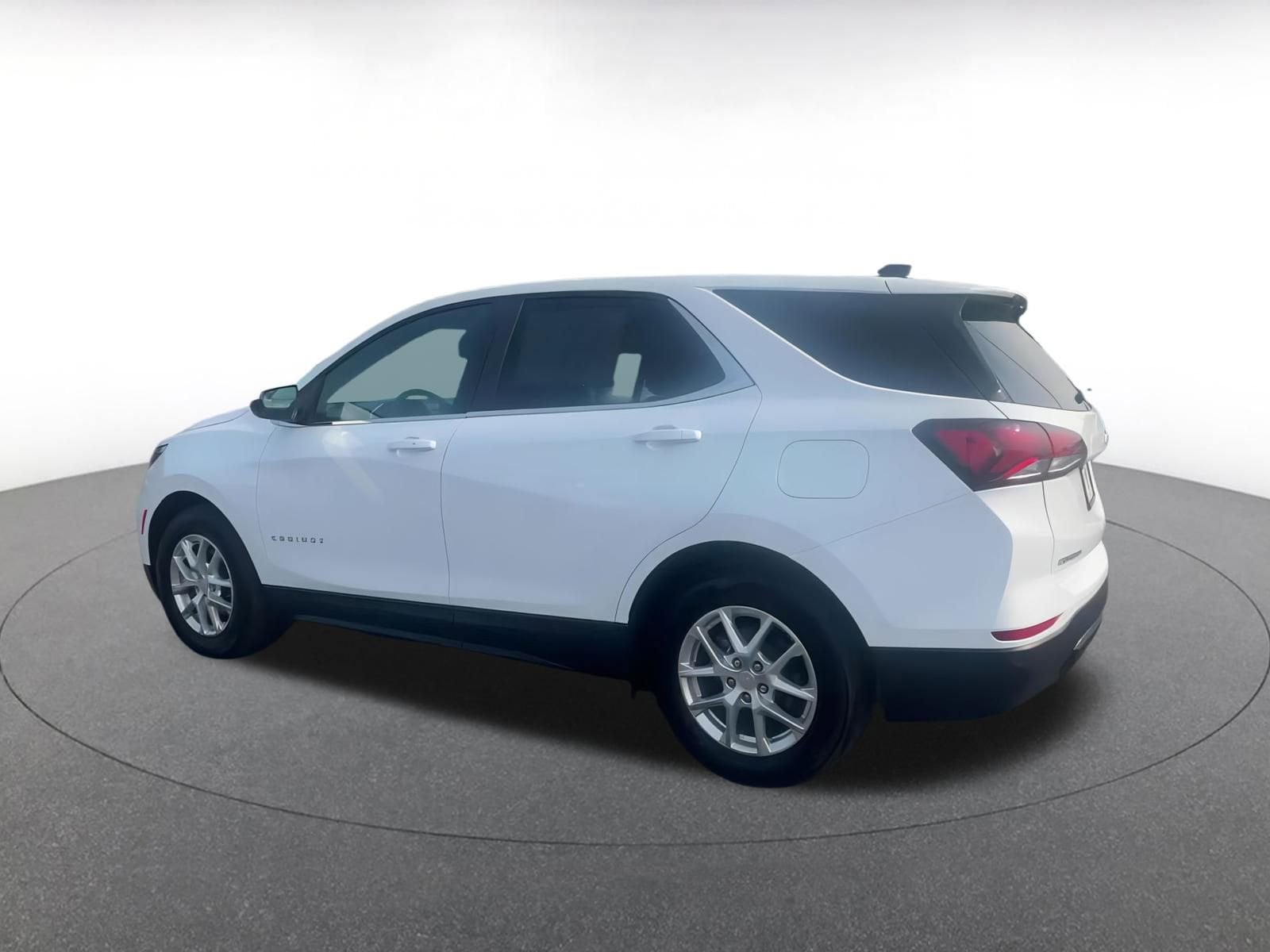 Thumbnail: 2024 Chevrolet Equinox - 10