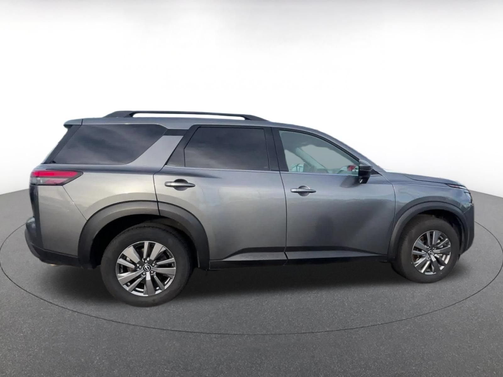 Thumbnail: 2025 Nissan Pathfinder - 16