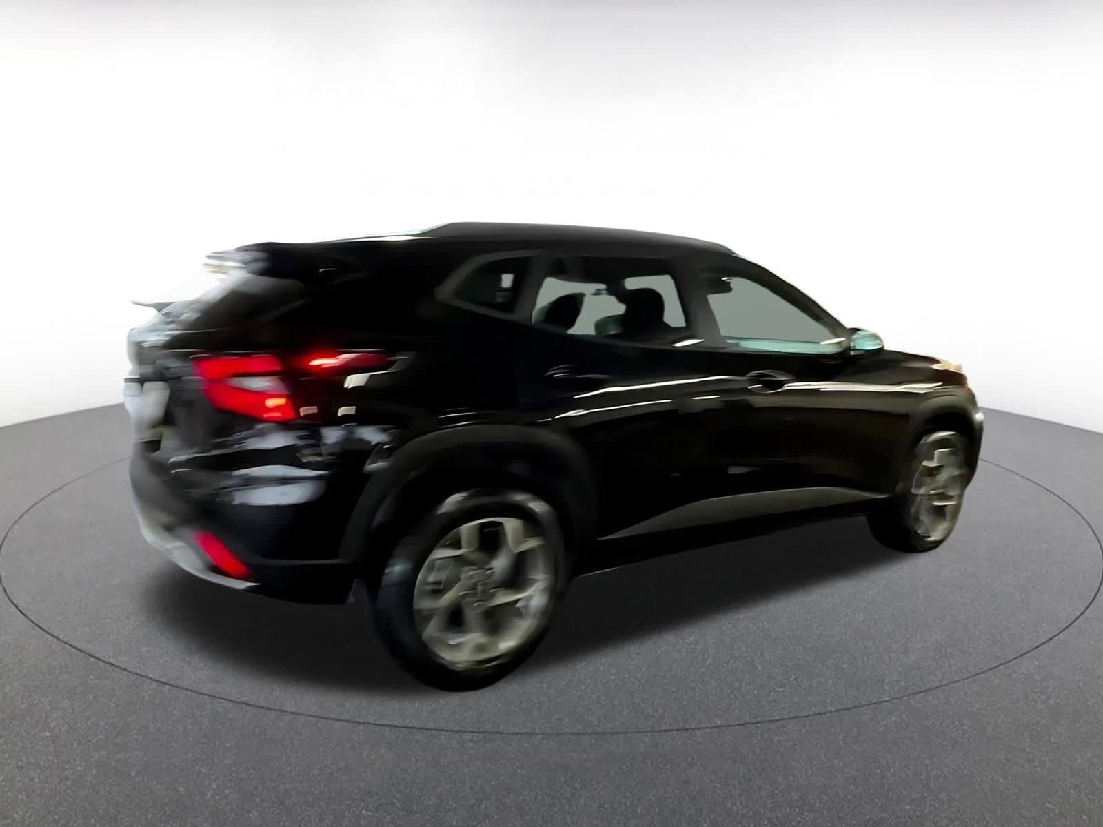 Thumbnail: 2025 Chevrolet Trax - 14