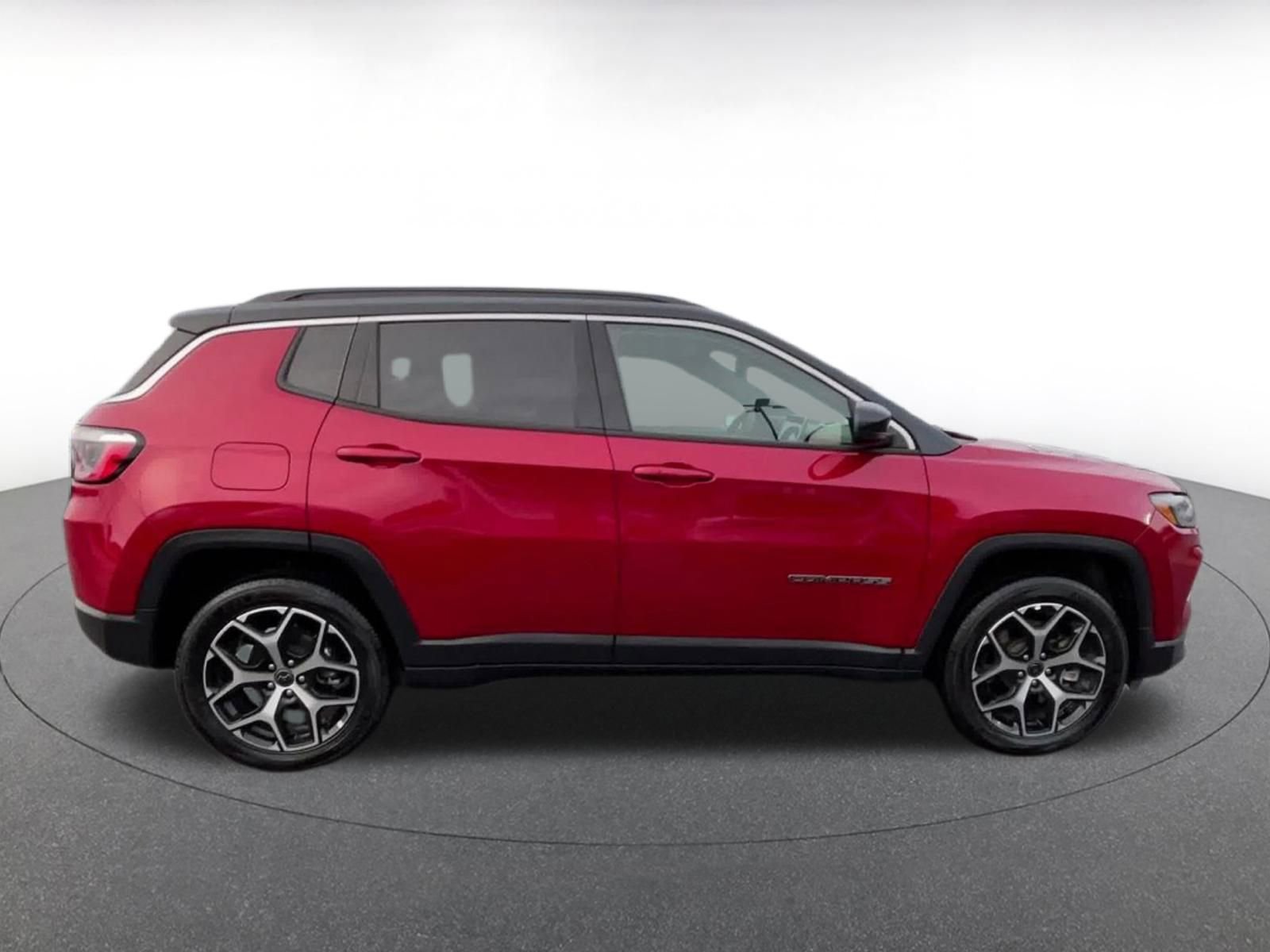 Thumbnail: 2025 Jeep Compass - 16