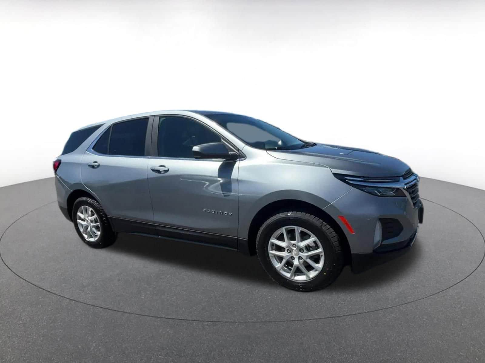Thumbnail: 2023 Chevrolet Equinox - 2