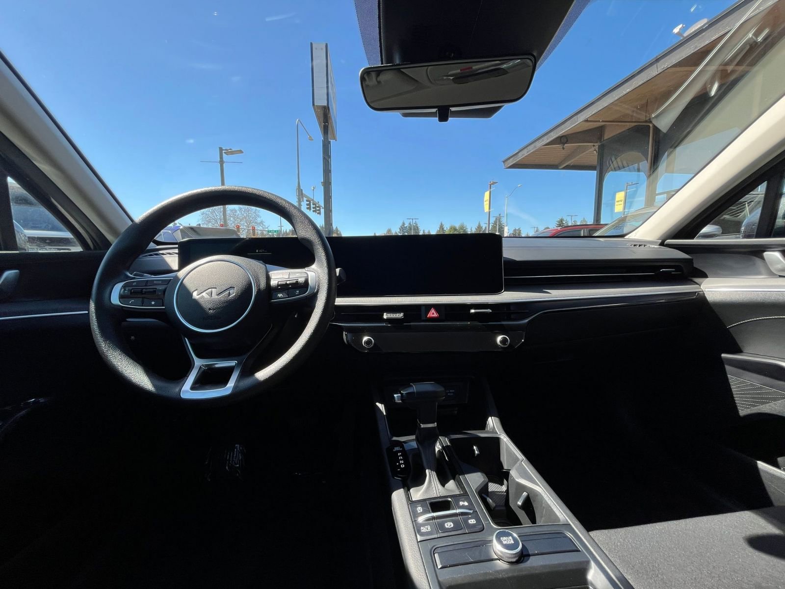 Thumbnail: 2025 Kia K5 - 34