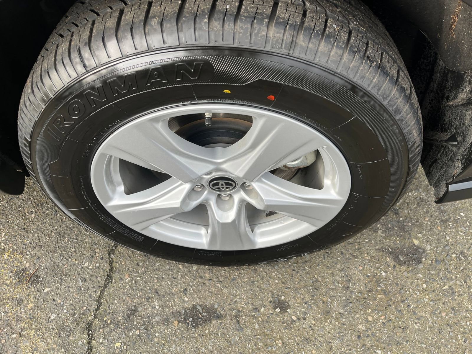 Thumbnail: 2025 Toyota Highlander - 32